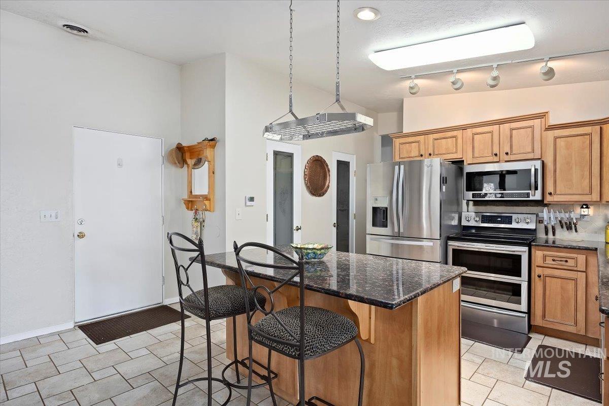 147 W 400 South, Jerome, Idaho 83338, 4 Bedrooms, 3 Bathrooms, Residential For Sale, Price $699,000, 98961021