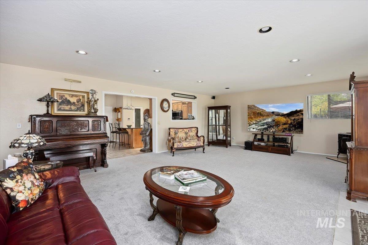 147 W 400 South, Jerome, Idaho 83338, 4 Bedrooms, 3 Bathrooms, Residential For Sale, Price $699,000, 98961021