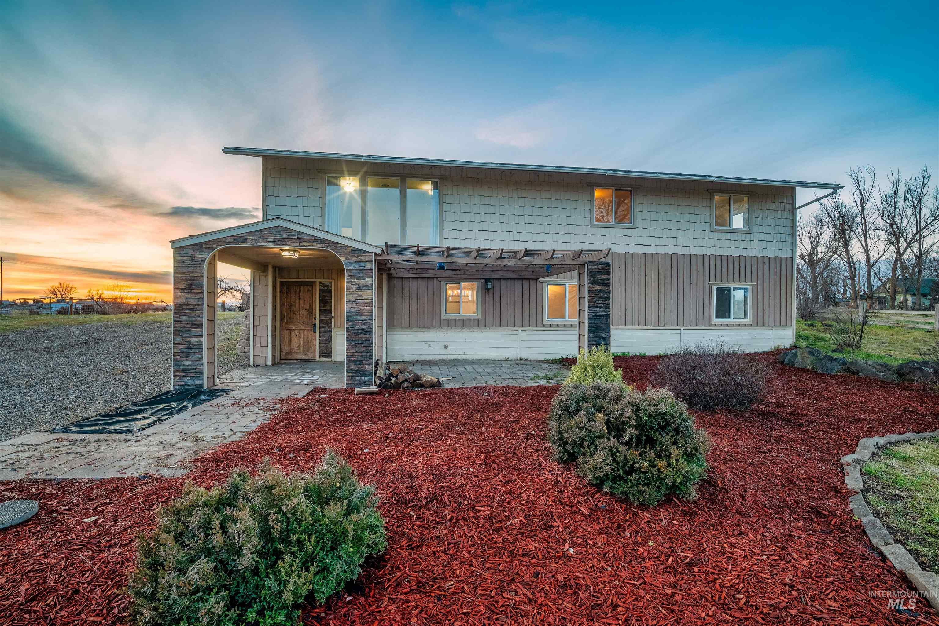 10947 Iowa Ave, Payette, Idaho 83661, 5 Bedrooms, 3 Bathrooms, Residential For Sale, Price $520,000,MLS 98961022