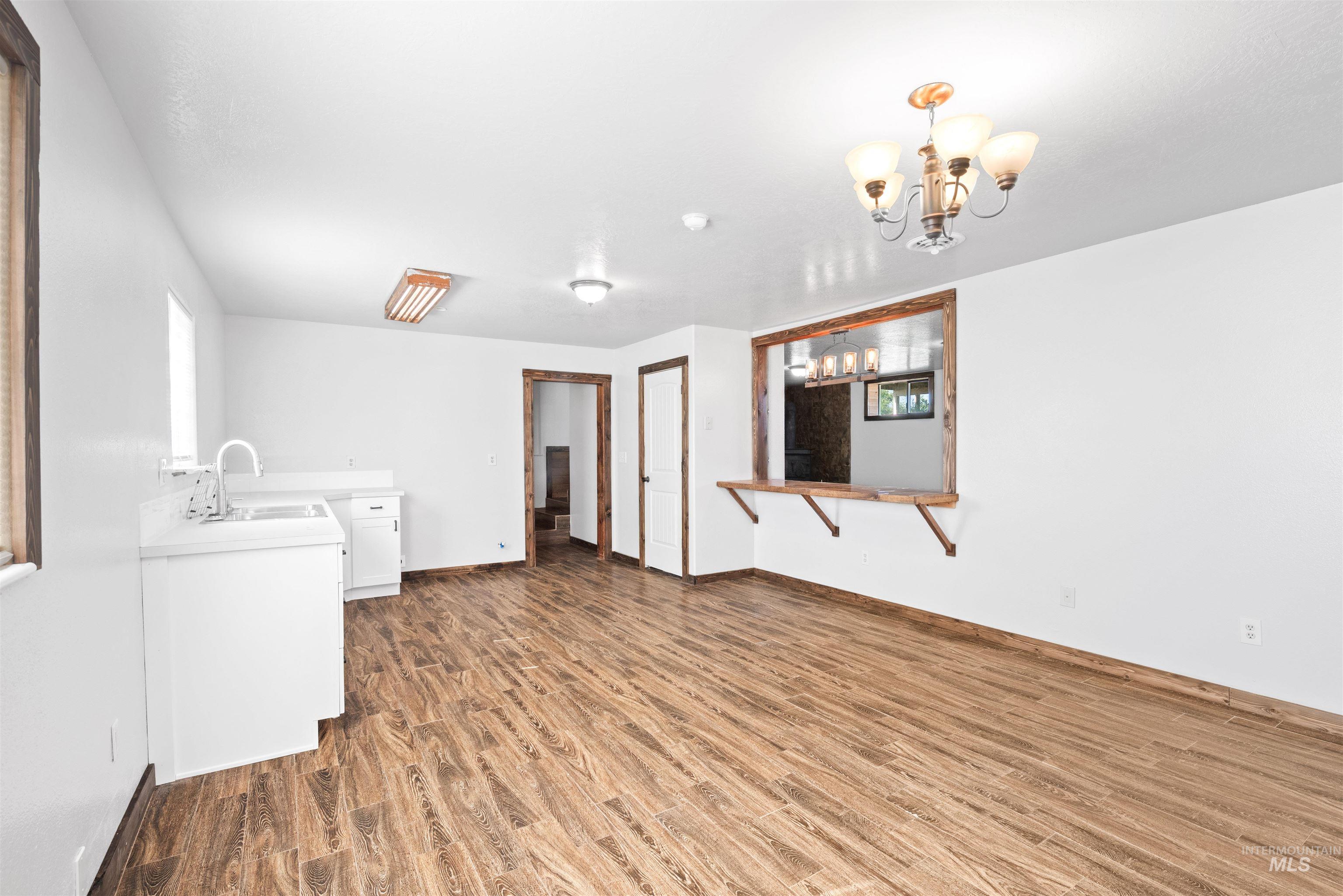 10947 Iowa Ave, Payette, Idaho 83661, 5 Bedrooms, 3 Bathrooms, Residential For Sale, Price $520,000,MLS 98961022