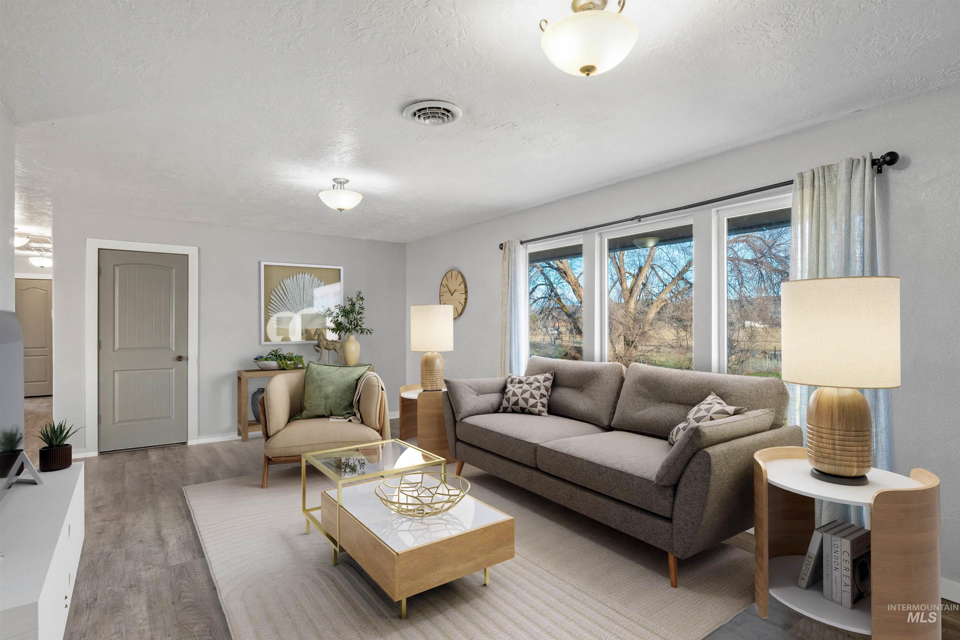 10947 Iowa Ave, Payette, Idaho 83661, 5 Bedrooms, 3 Bathrooms, Residential For Sale, Price $520,000,MLS 98961022