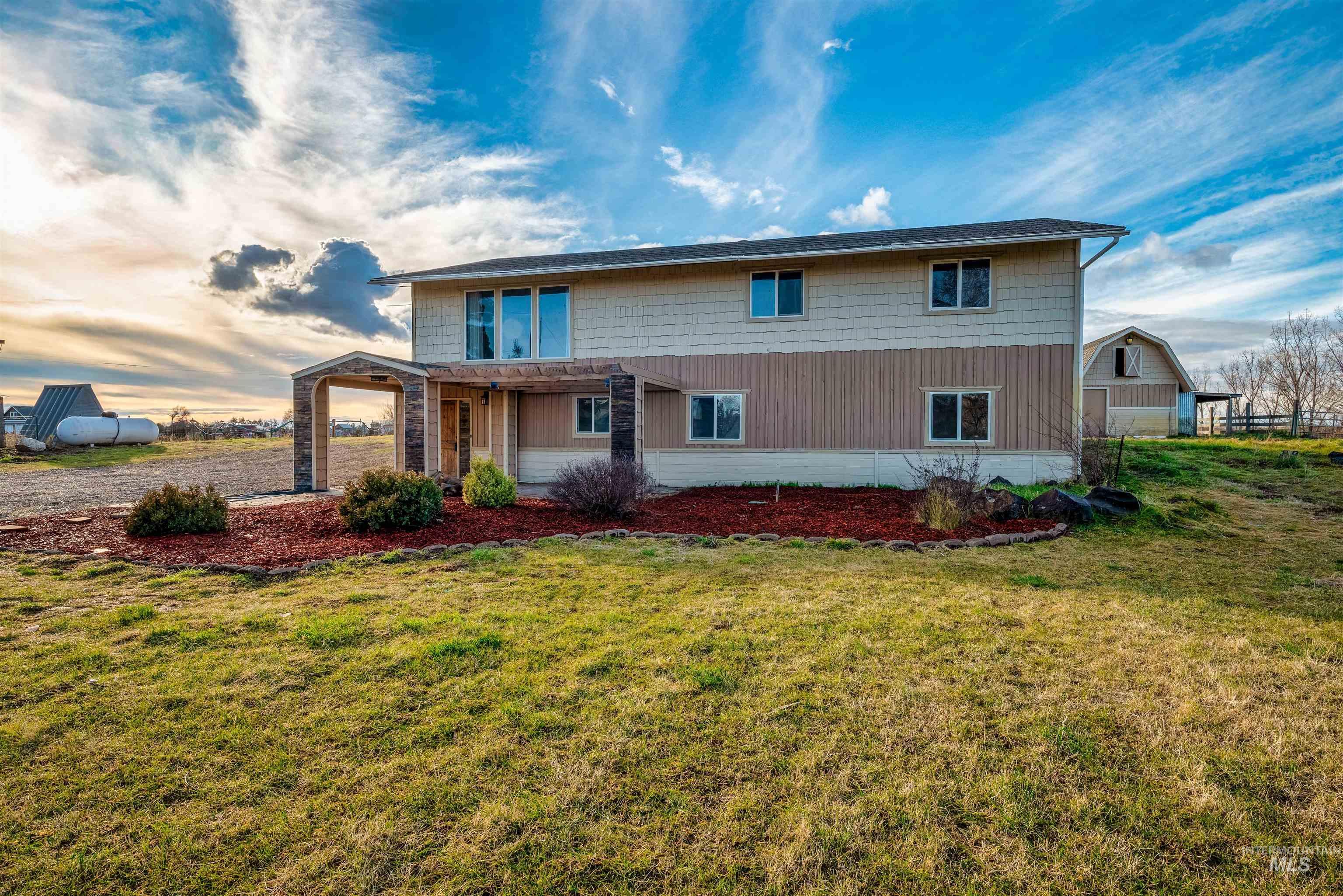 10947 Iowa Ave, Payette, Idaho 83661, 5 Bedrooms, 3 Bathrooms, Residential For Sale, Price $520,000,MLS 98961022