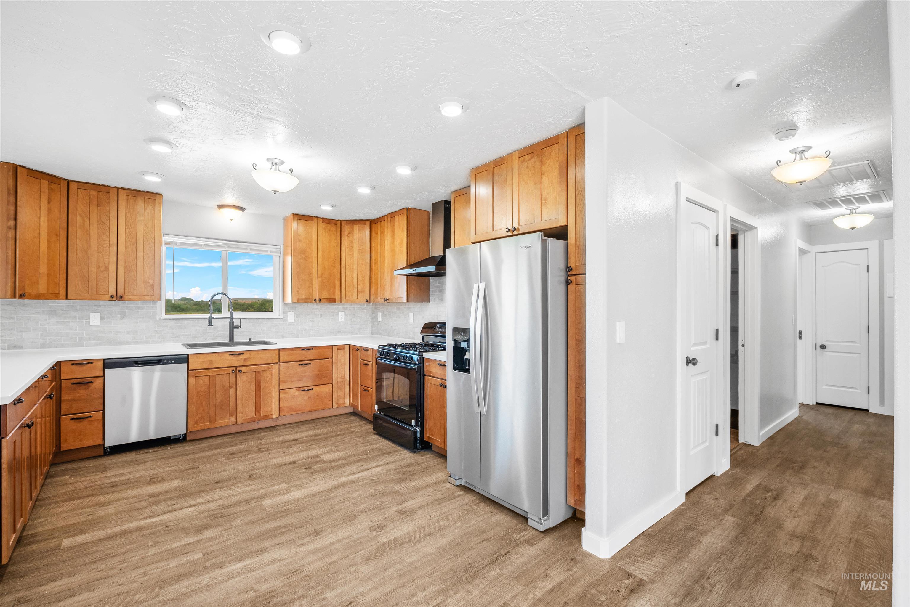 10947 Iowa Ave, Payette, Idaho 83661, 5 Bedrooms, 3 Bathrooms, Residential For Sale, Price $520,000,MLS 98961022