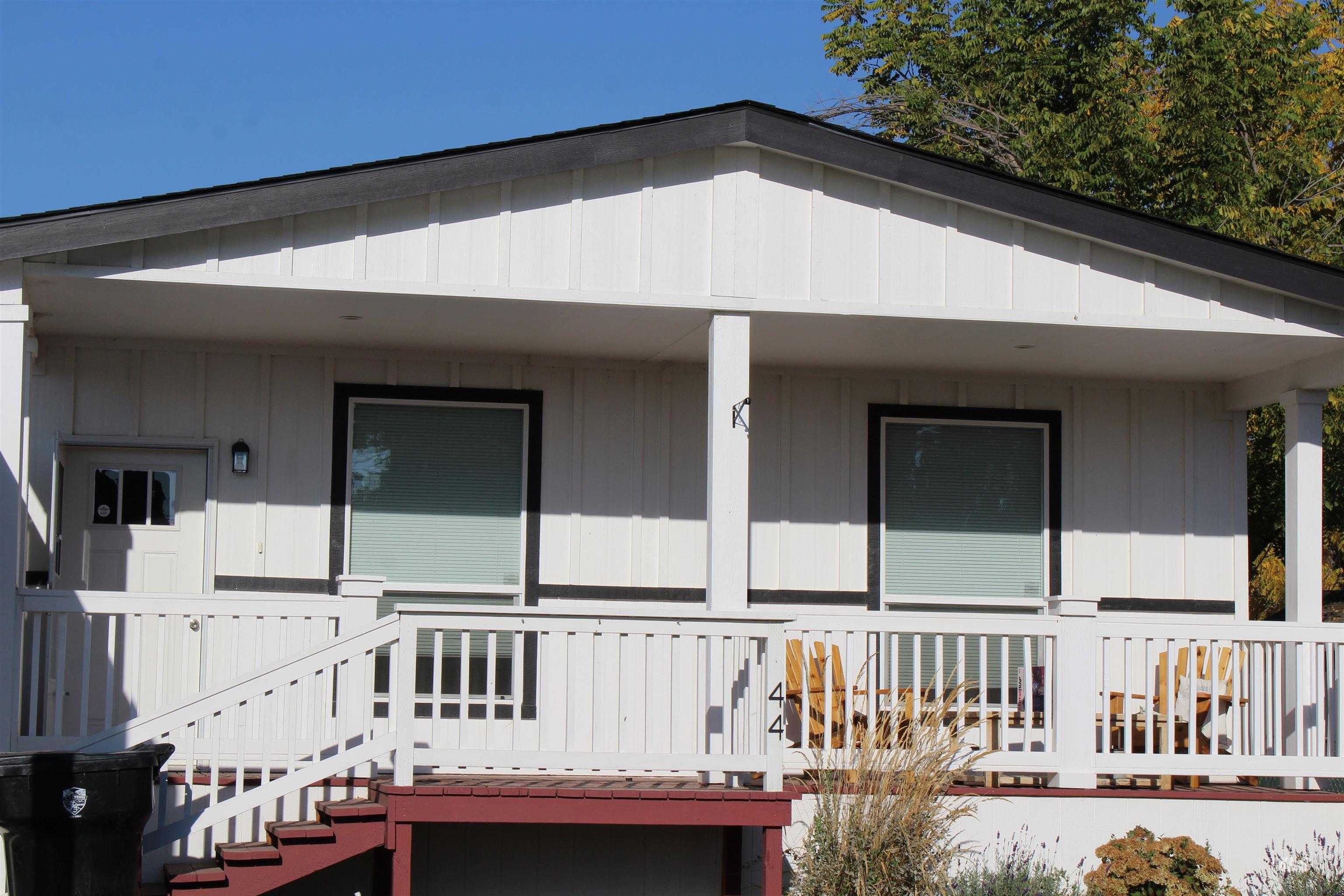 1500 W 7th Unit 44C, Weiser, Idaho 83672, 3 Bedrooms, 2 Bathrooms, Residential For Sale, Price $159,900,MLS 98961030