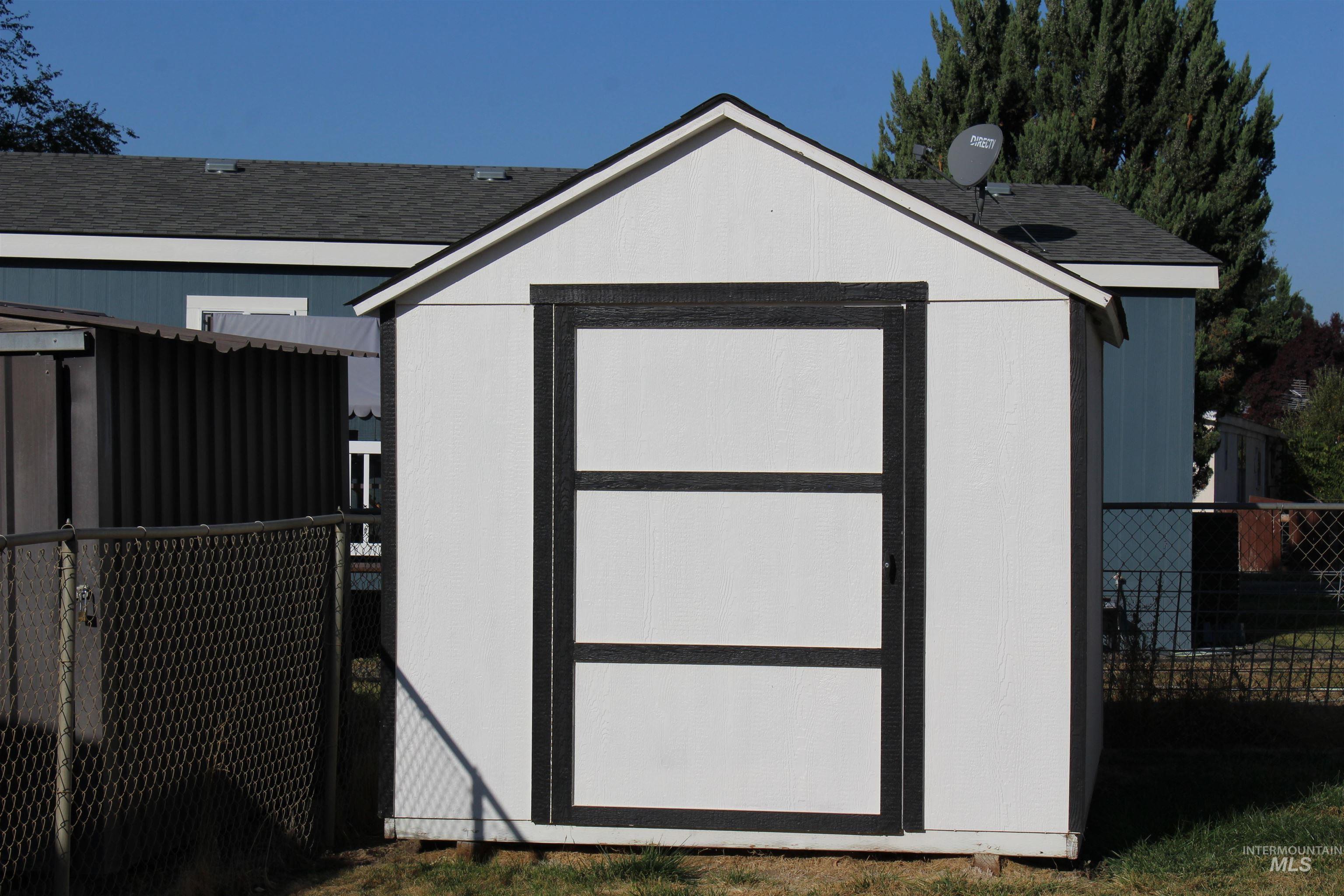 1500 W 7th Unit 44C, Weiser, Idaho 83672, 3 Bedrooms, 2 Bathrooms, Residential For Sale, Price $159,900,MLS 98961030