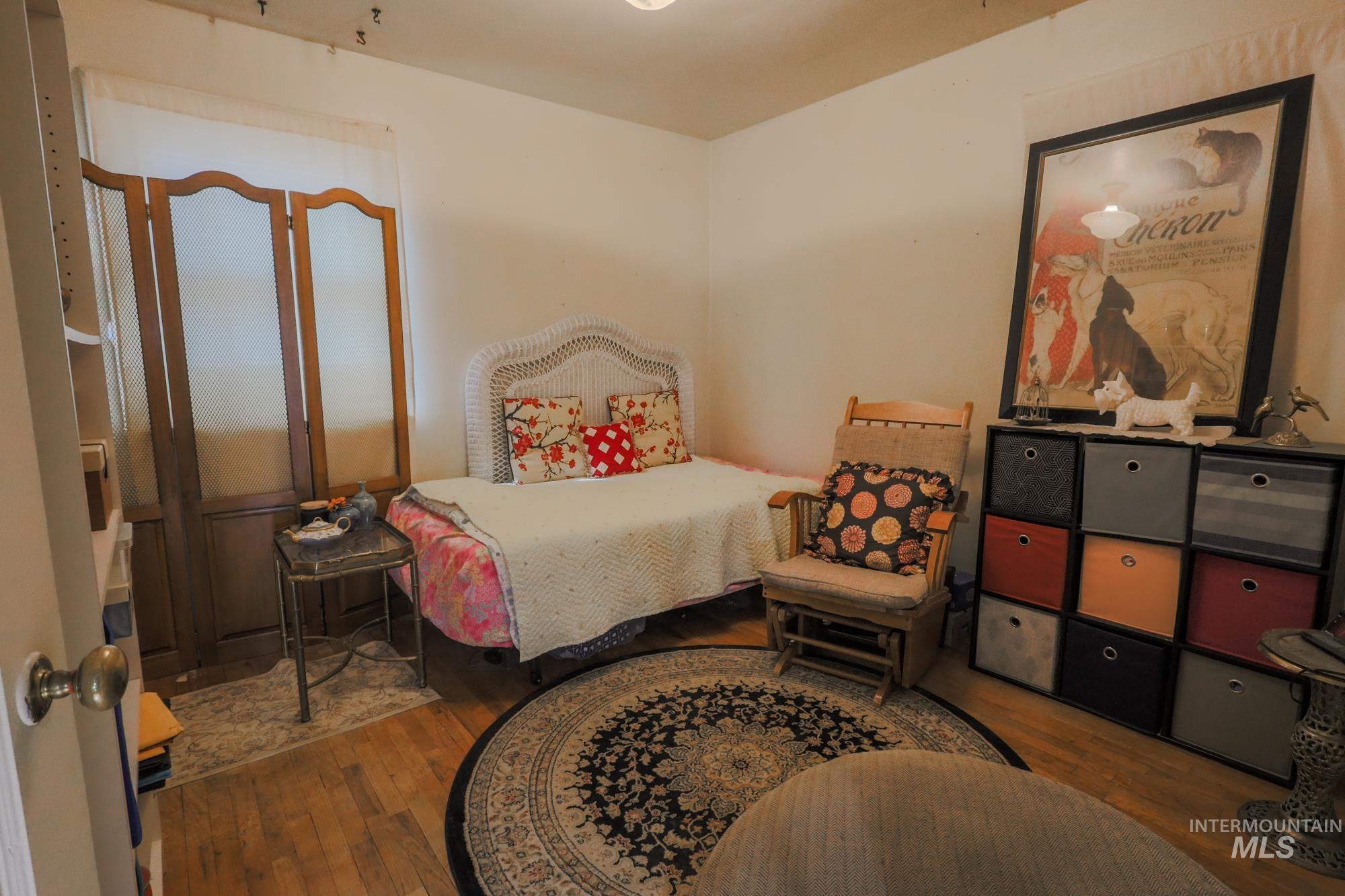 219 S Locust St, Nampa, Idaho 83686, 3 Bedrooms, 1 Bathroom, Residential For Sale, Price $329,000,MLS 98961100