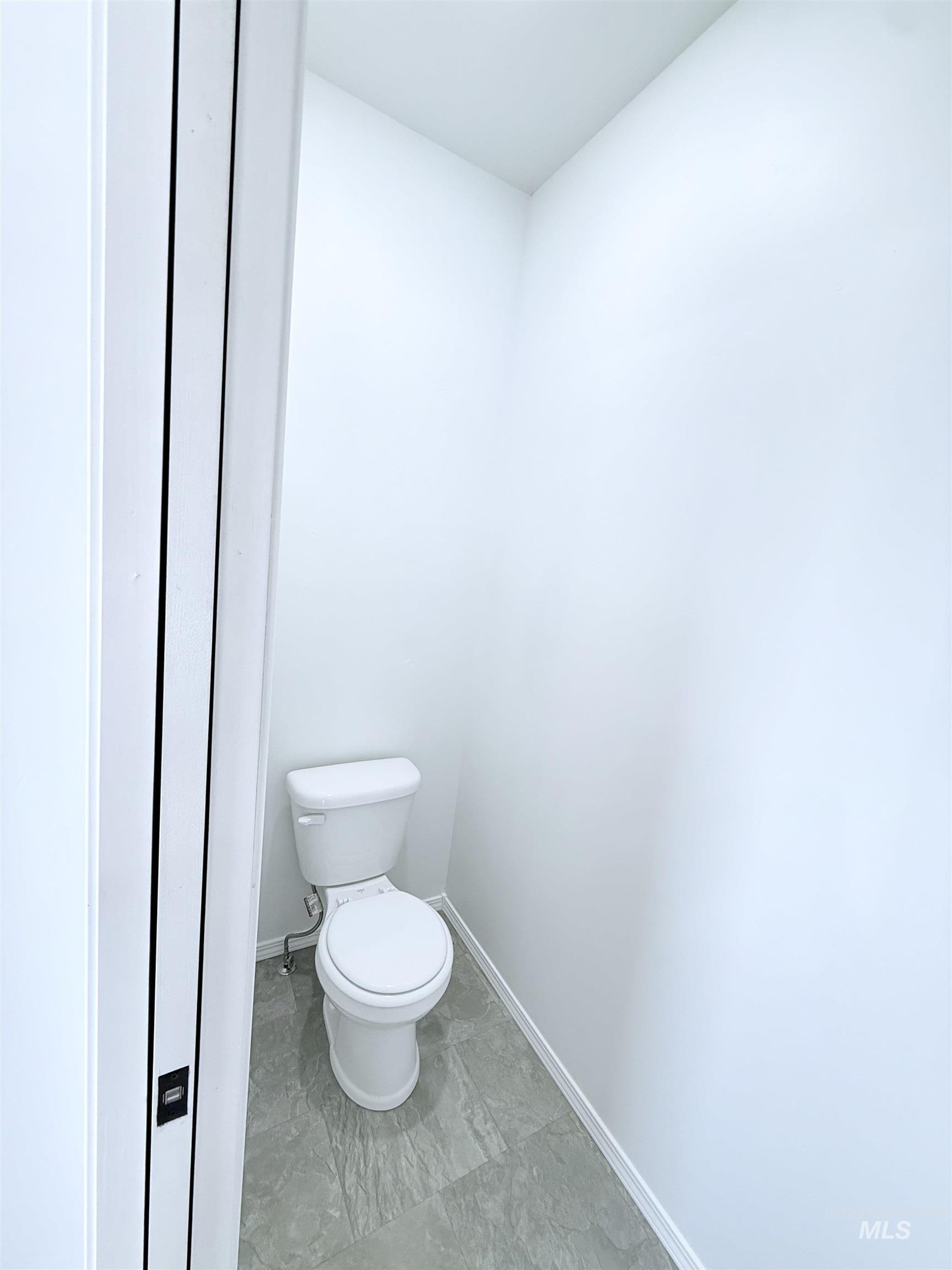 1021 12th Street, Rupert, Idaho 83350, 3 Bedrooms, 2.5 Bathrooms, Residential For Sale, Price $375,900,MLS 98961102