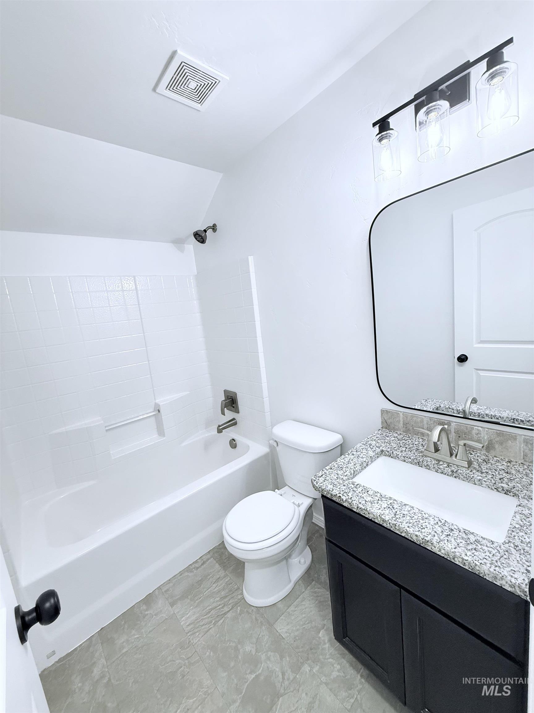 1021 12th Street, Rupert, Idaho 83350, 3 Bedrooms, 2.5 Bathrooms, Residential For Sale, Price $375,900,MLS 98961102