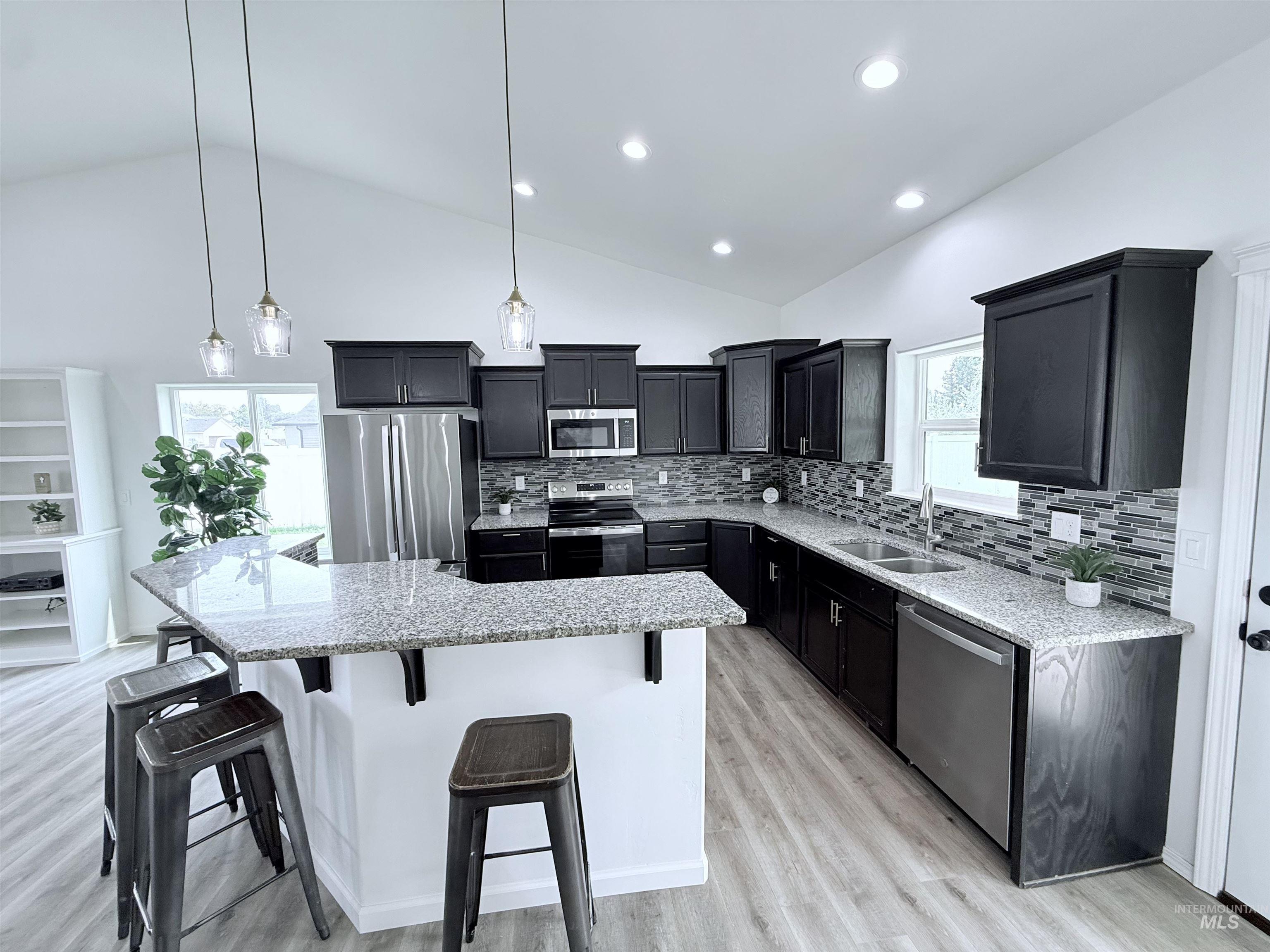 1021 12th Street, Rupert, Idaho 83350, 3 Bedrooms, 2.5 Bathrooms, Residential For Sale, Price $375,900,MLS 98961102