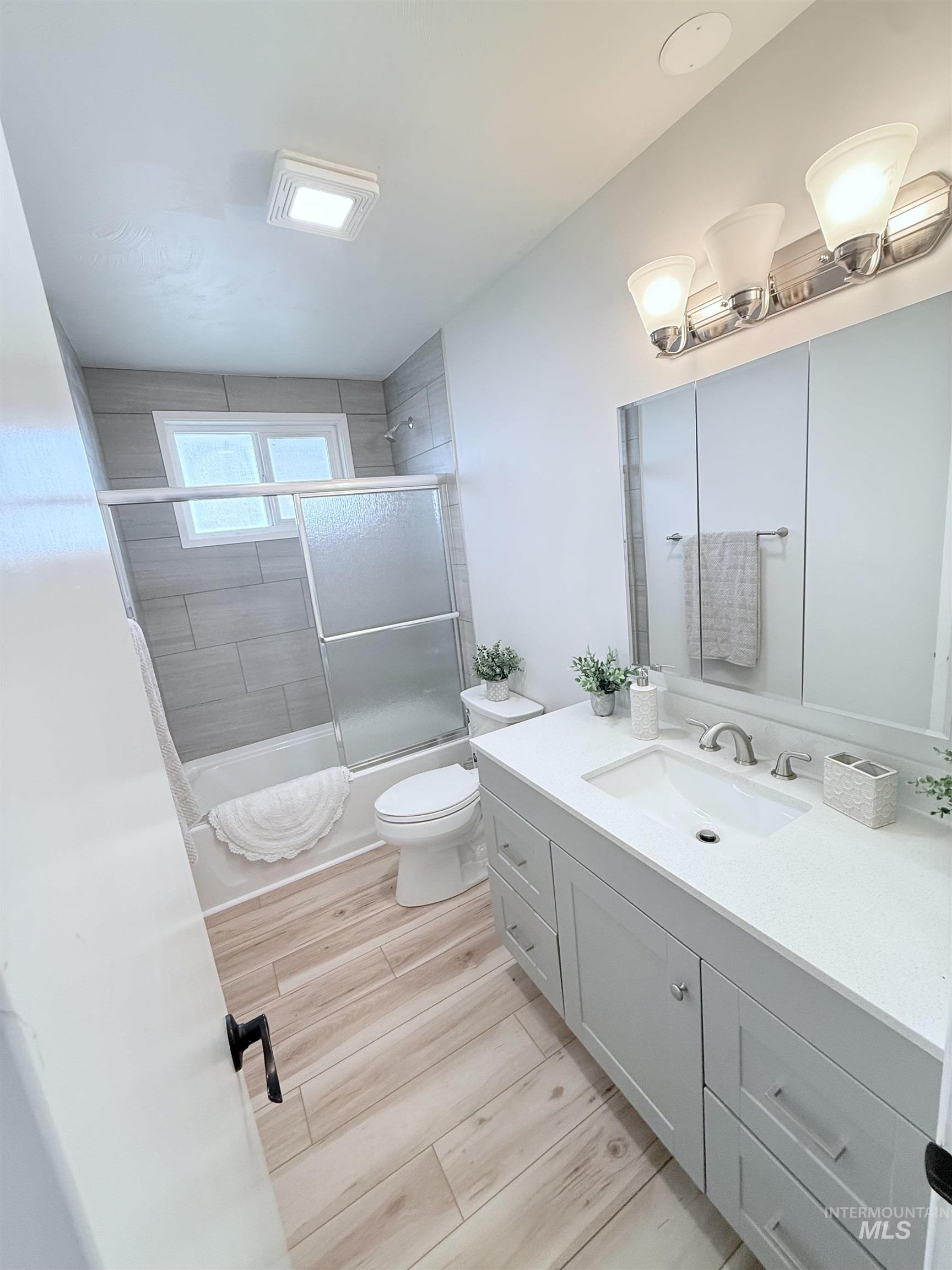 202 East Ave A, Wendell, Idaho 83355, 3 Bedrooms, 1.5 Bathrooms, Residential For Sale, Price $379,000,MLS 98961104