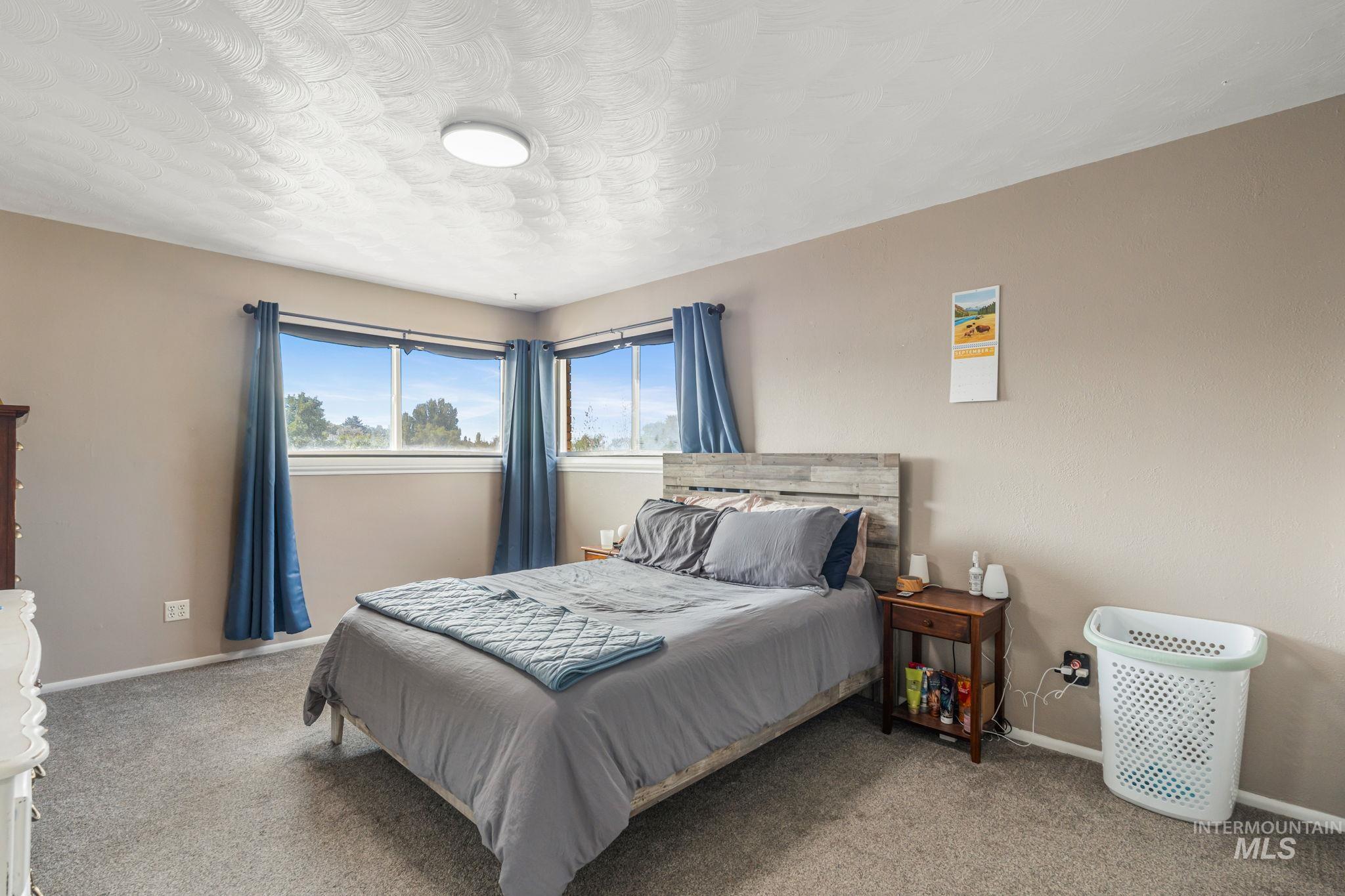 816 Park Lane, Pocatello, Idaho 83201, 5 Bedrooms, 2 Bathrooms, Residential For Sale, Price $349,900,MLS 98961147