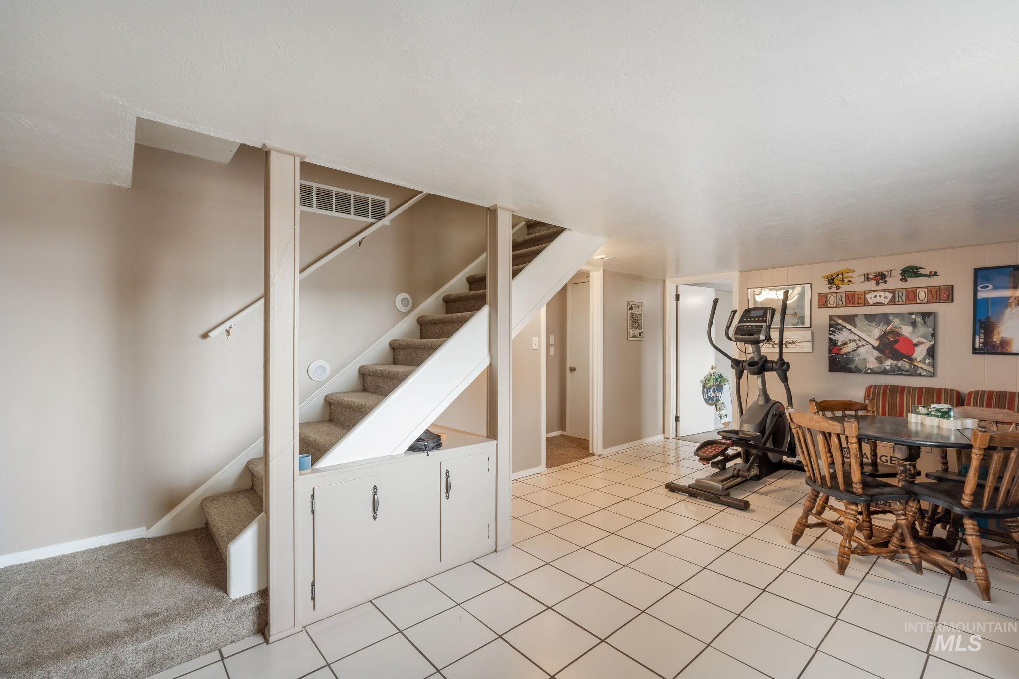 816 Park Lane, Pocatello, Idaho 83201, 5 Bedrooms, 2 Bathrooms, Residential For Sale, Price $349,900,MLS 98961147