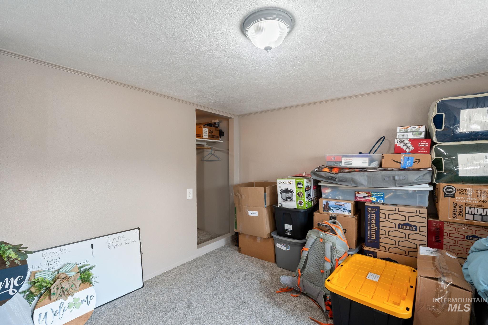 816 Park Lane, Pocatello, Idaho 83201, 5 Bedrooms, 2 Bathrooms, Residential For Sale, Price $349,900,MLS 98961147