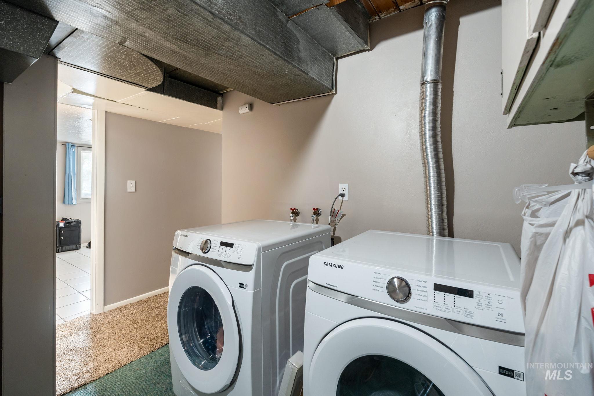 816 Park Lane, Pocatello, Idaho 83201, 5 Bedrooms, 2 Bathrooms, Residential For Sale, Price $349,900,MLS 98961147