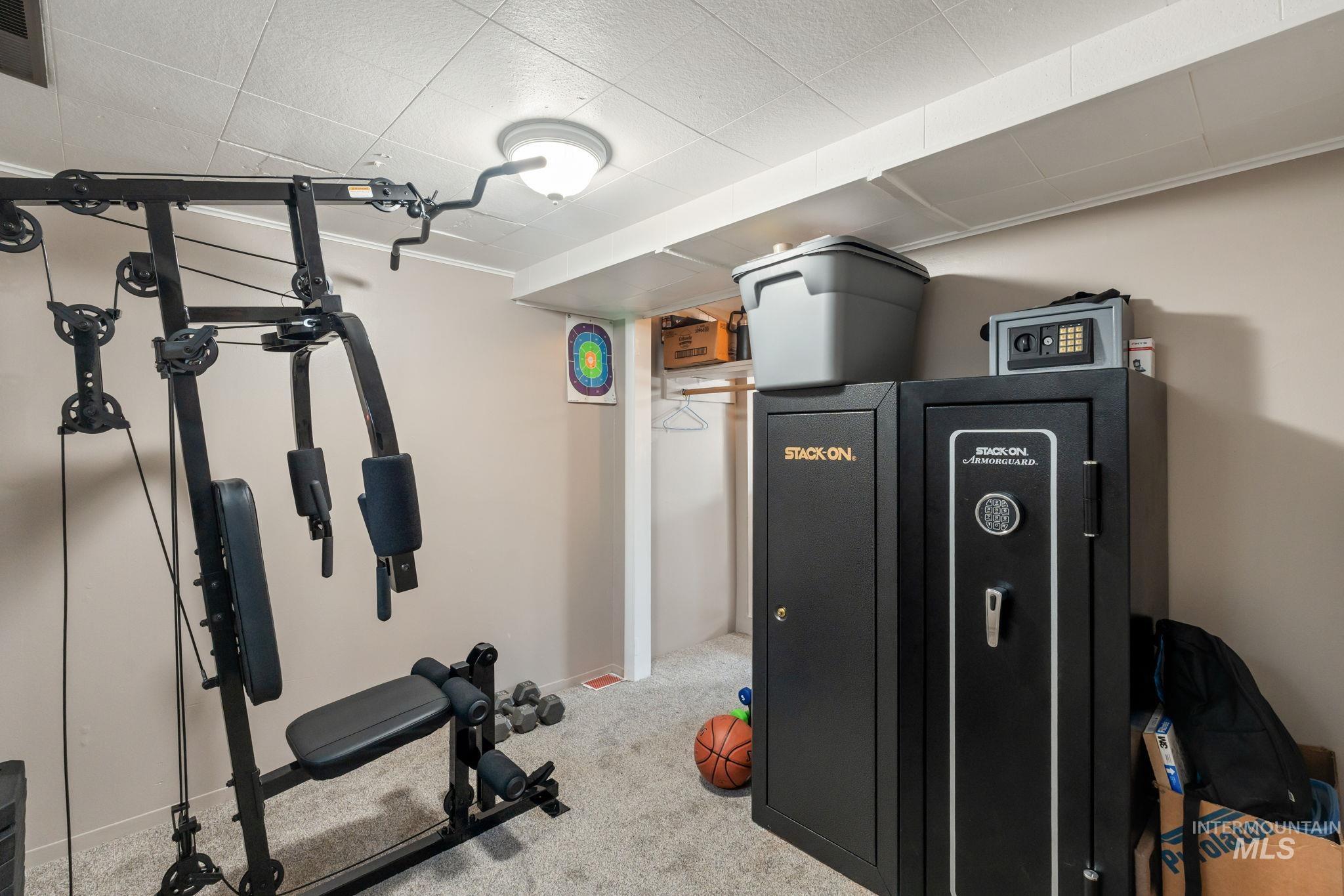 816 Park Lane, Pocatello, Idaho 83201, 5 Bedrooms, 2 Bathrooms, Residential For Sale, Price $349,900,MLS 98961147