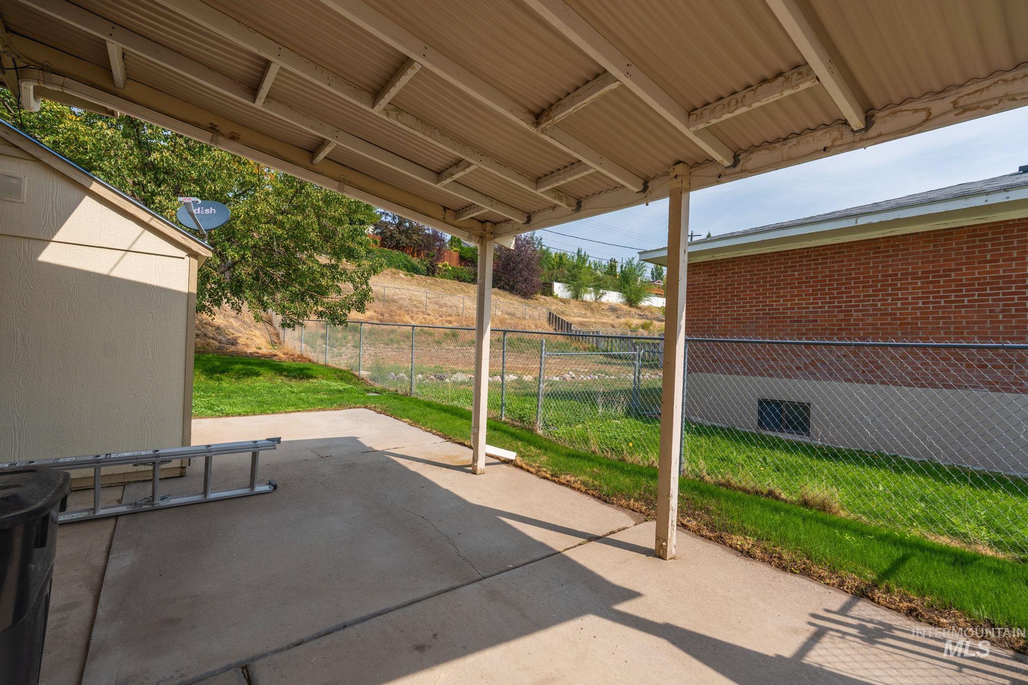 816 Park Lane, Pocatello, Idaho 83201, 5 Bedrooms, 2 Bathrooms, Residential For Sale, Price $349,900,MLS 98961147