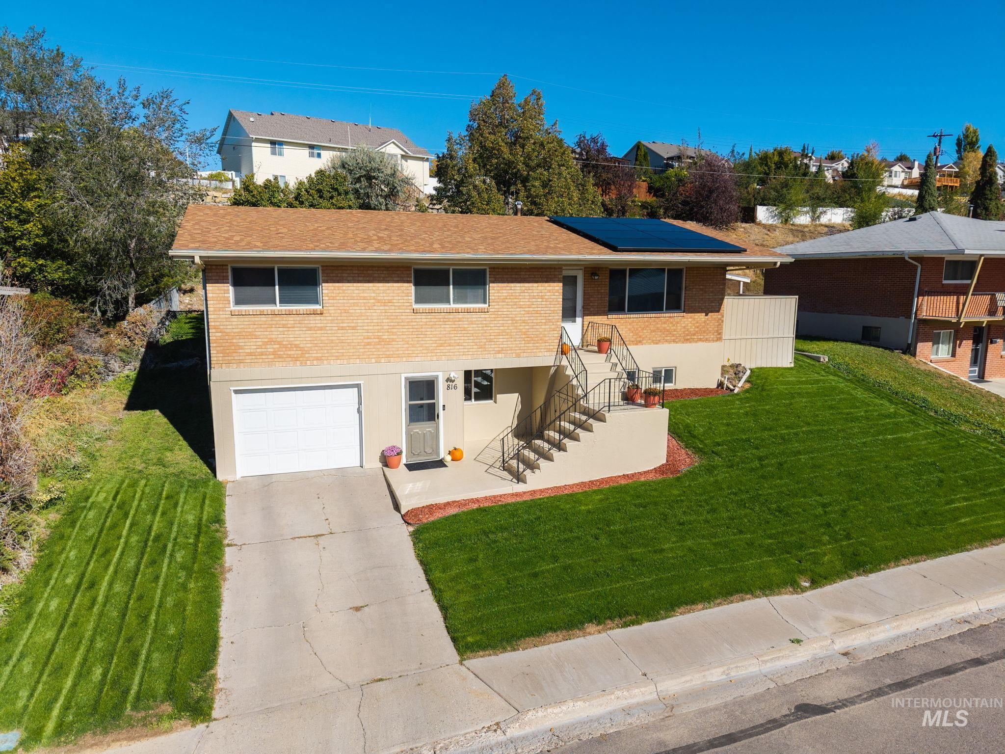 816 Park Lane, Pocatello, Idaho 83201, 5 Bedrooms, 2 Bathrooms, Residential For Sale, Price $349,900,MLS 98961147