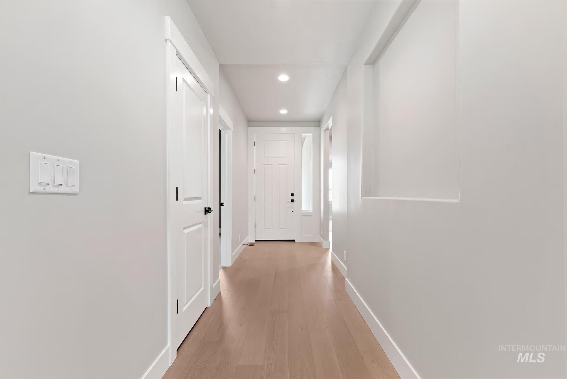 2084 N Hurtsville Ave., Kuna, Idaho 83634, 3 Bedrooms, 3 Bathrooms, Residential For Sale, Price $819,880,MLS 98961152