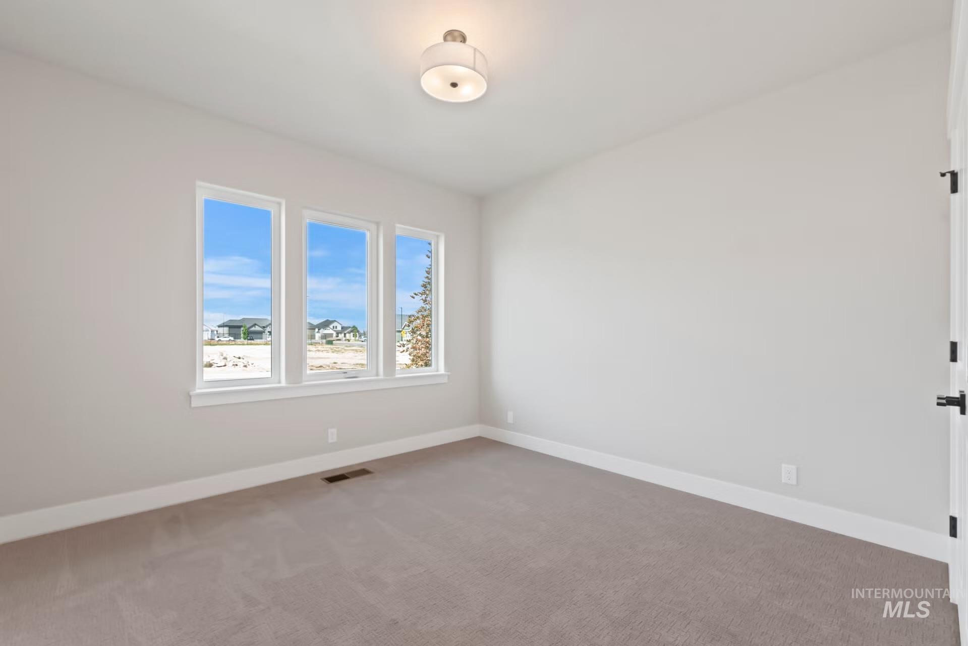 2084 N Hurtsville Ave., Kuna, Idaho 83634, 3 Bedrooms, 3 Bathrooms, Residential For Sale, Price $819,880,MLS 98961152