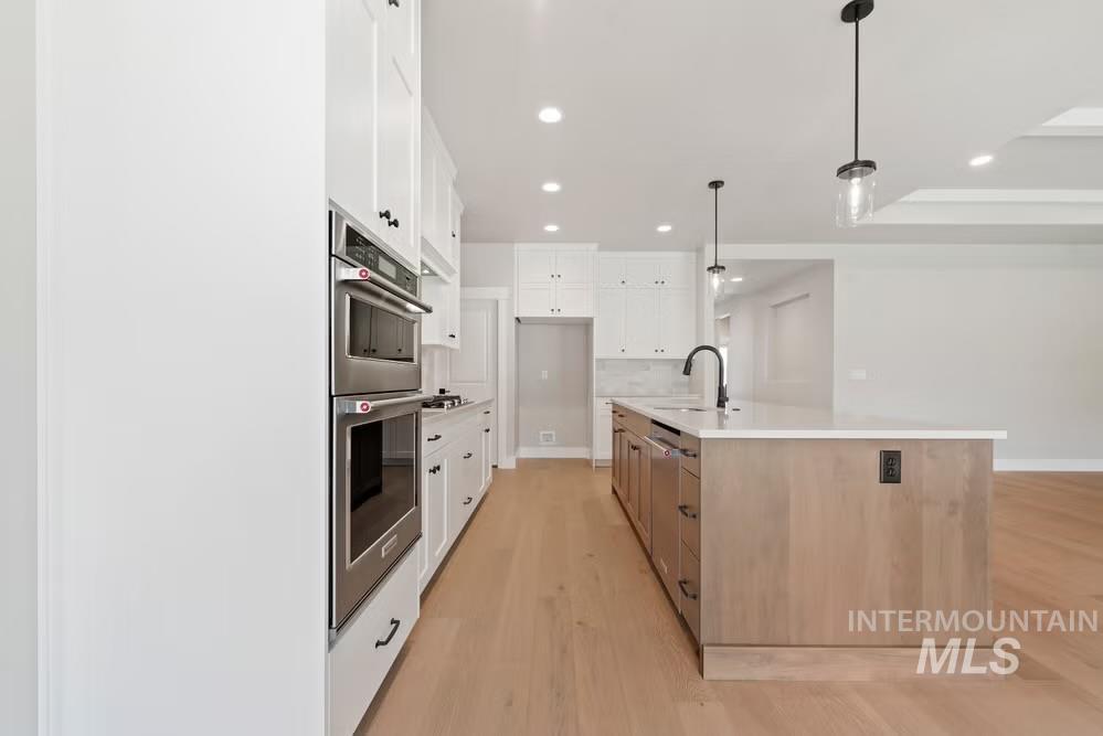 2084 N Hurtsville Ave., Kuna, Idaho 83634, 3 Bedrooms, 3 Bathrooms, Residential For Sale, Price $819,880,MLS 98961152