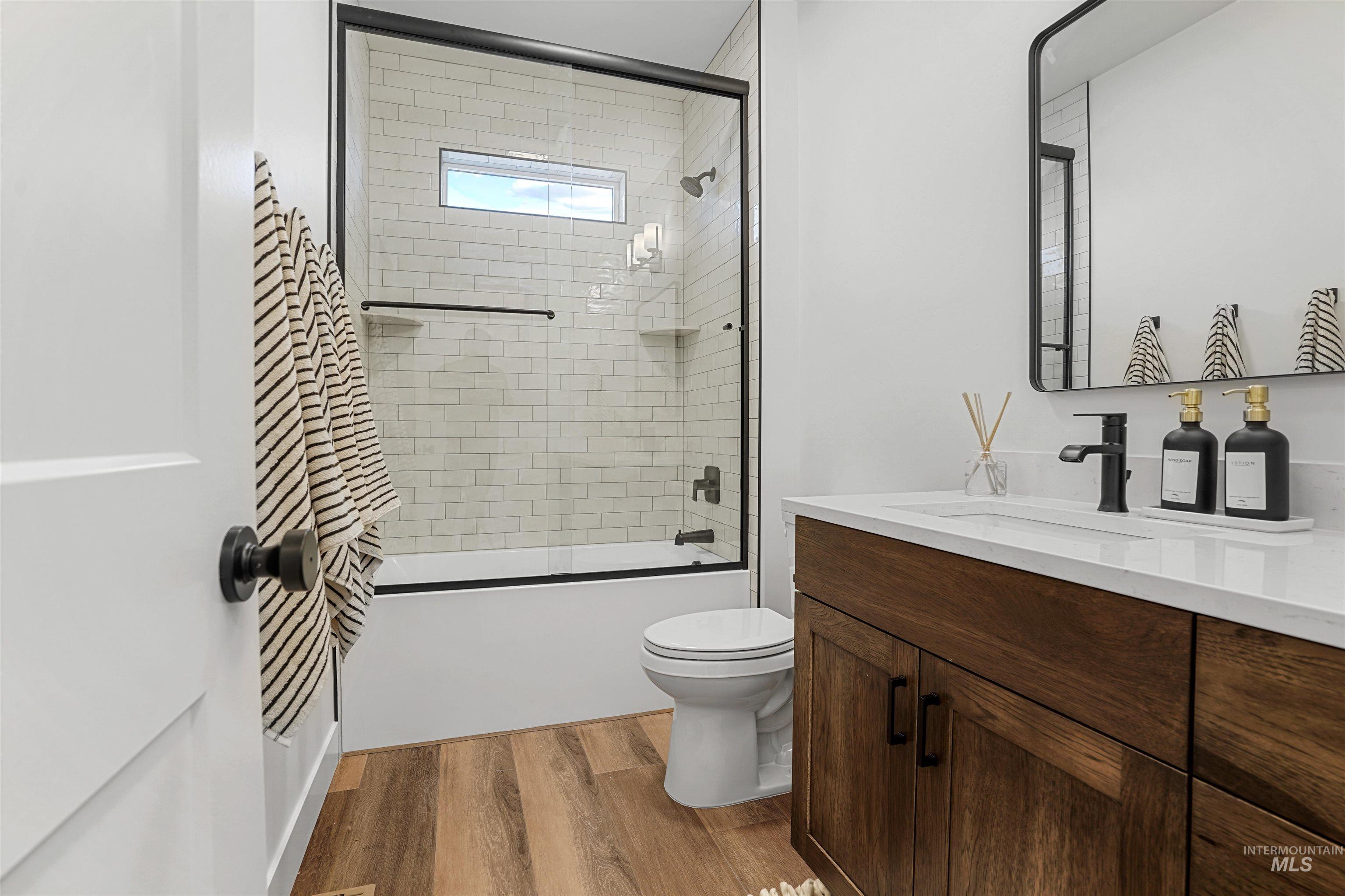 1100 Coventry Lane, Burley, Idaho 83318, 4 Bedrooms, 2 Bathrooms, Residential For Sale, Price $495,000,MLS 98961153