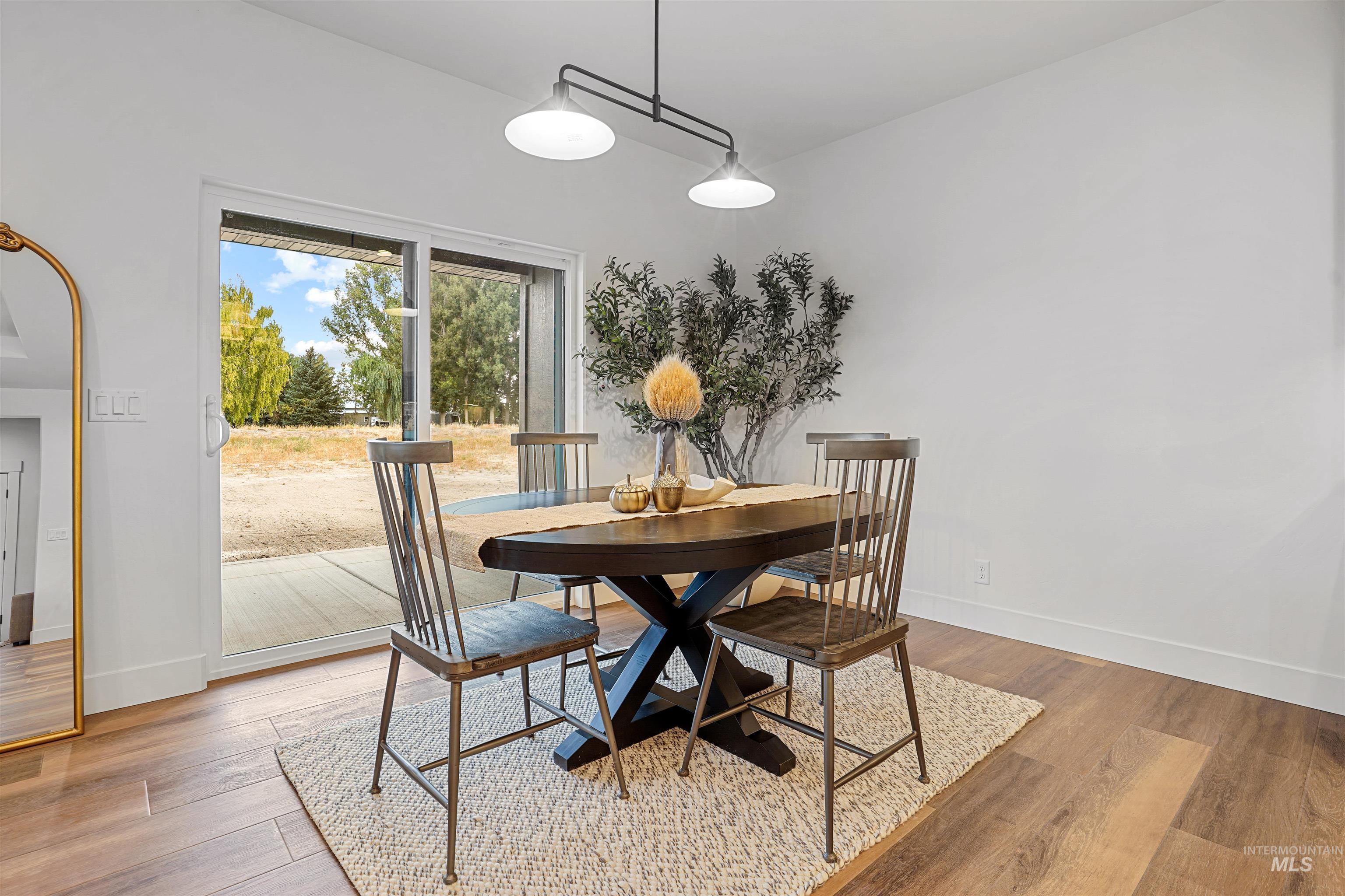 1100 Coventry Lane, Burley, Idaho 83318, 4 Bedrooms, 2 Bathrooms, Residential For Sale, Price $495,000,MLS 98961153