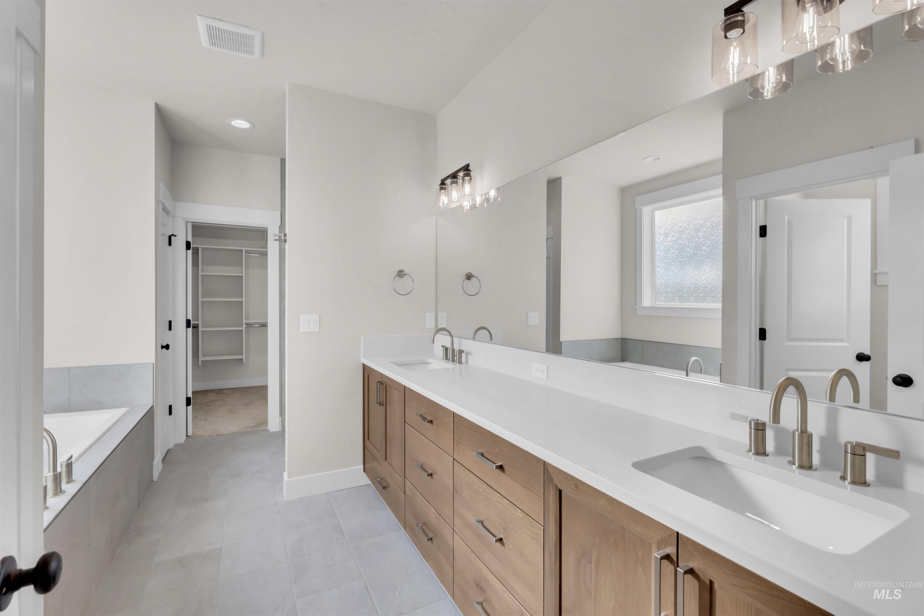 4024 Steele Ct., Nampa, Idaho 83686, 5 Bedrooms, 3.5 Bathrooms, Residential For Sale, Price $789,990, 98961172