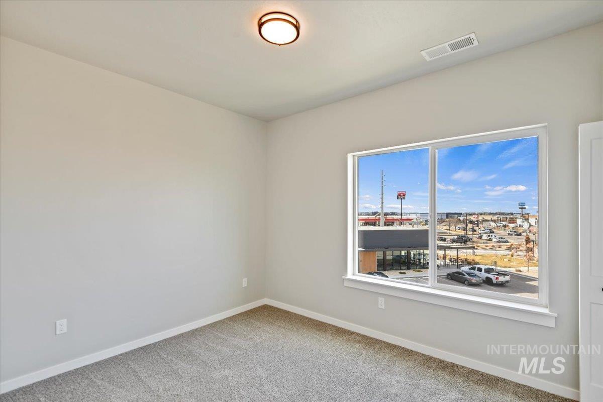 516 N Lucy Lane, Nampa, Idaho 83687, 3 Bedrooms, 2.5 Bathrooms, Residential For Sale, Price $320,000,MLS 98961185