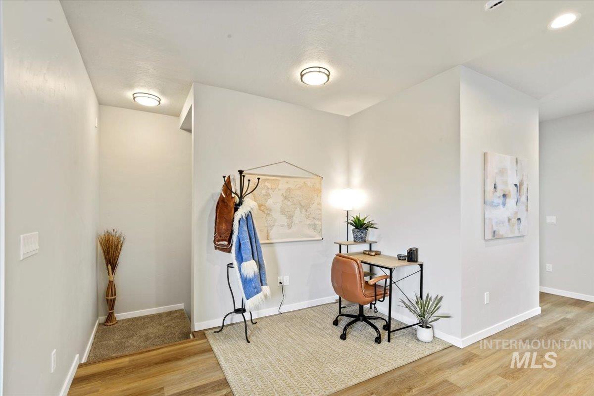 516 N Lucy Lane, Nampa, Idaho 83687, 3 Bedrooms, 2.5 Bathrooms, Residential For Sale, Price $320,000,MLS 98961185