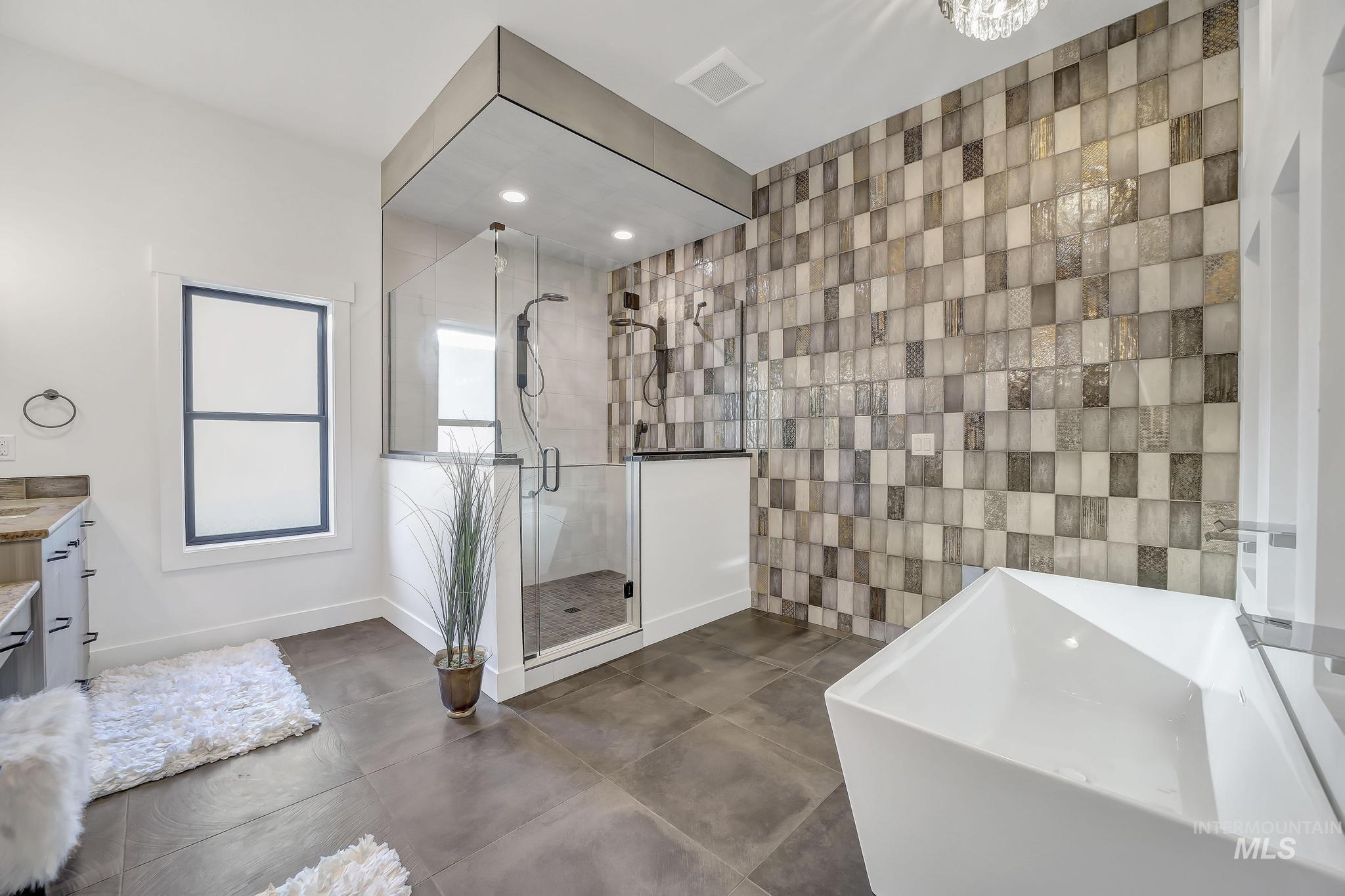 1580 Clear Creek Loop, Twin Falls, Idaho 83301, 3 Bedrooms, 2.5 Bathrooms, Residential For Sale, Price $938,000,MLS 98961202