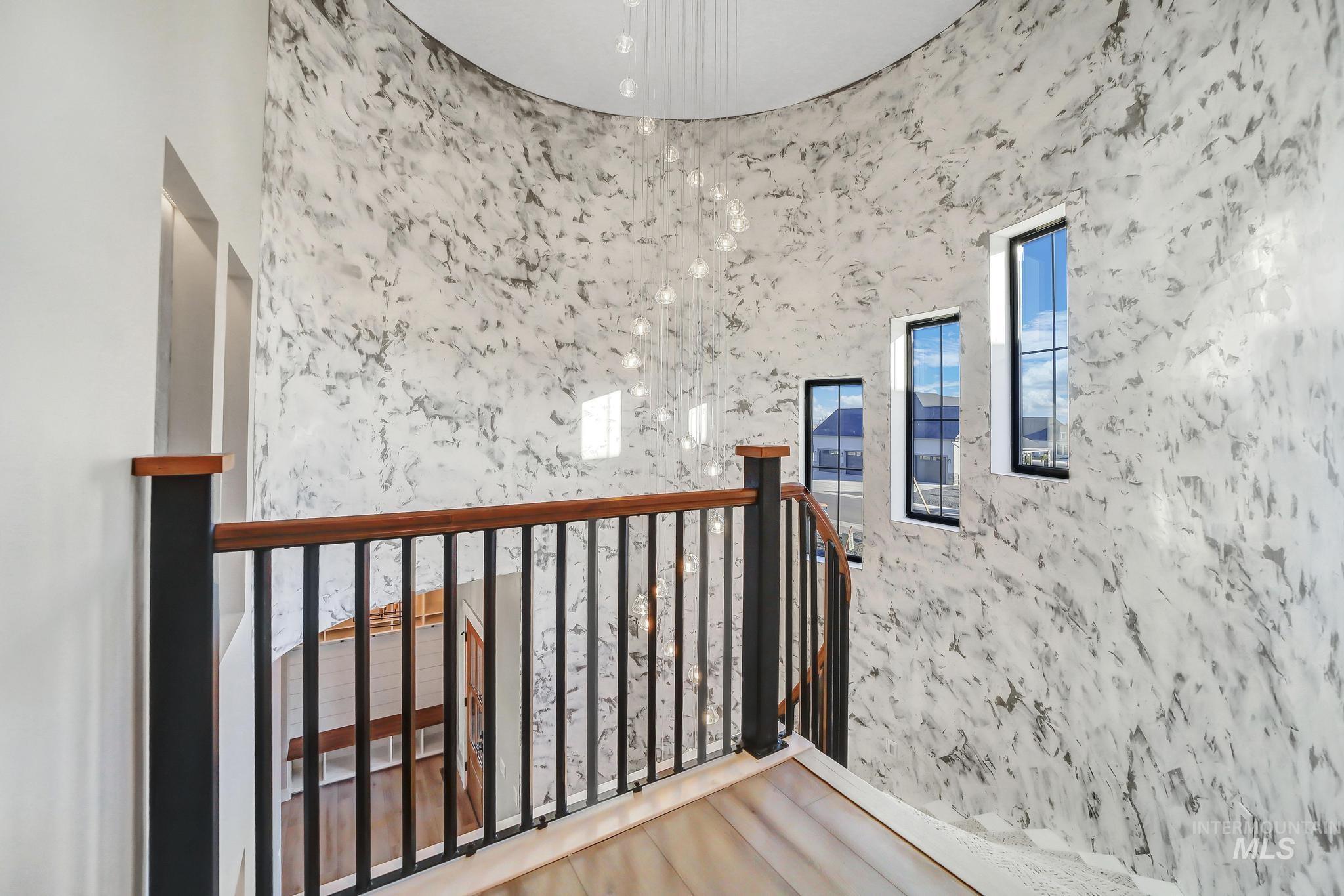 1580 Clear Creek Loop, Twin Falls, Idaho 83301, 3 Bedrooms, 2.5 Bathrooms, Residential For Sale, Price $938,000,MLS 98961202