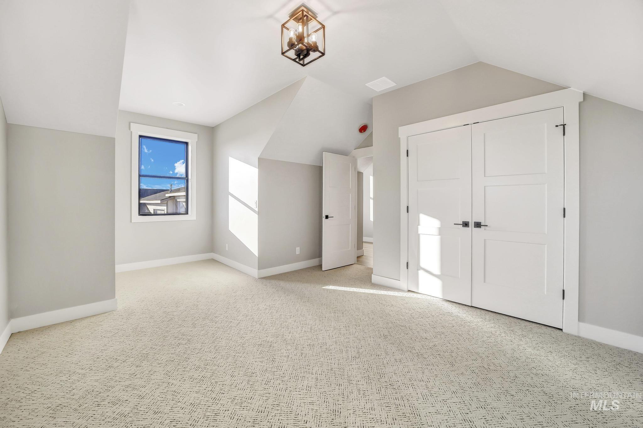 1580 Clear Creek Loop, Twin Falls, Idaho 83301, 3 Bedrooms, 2.5 Bathrooms, Residential For Sale, Price $938,000,MLS 98961202