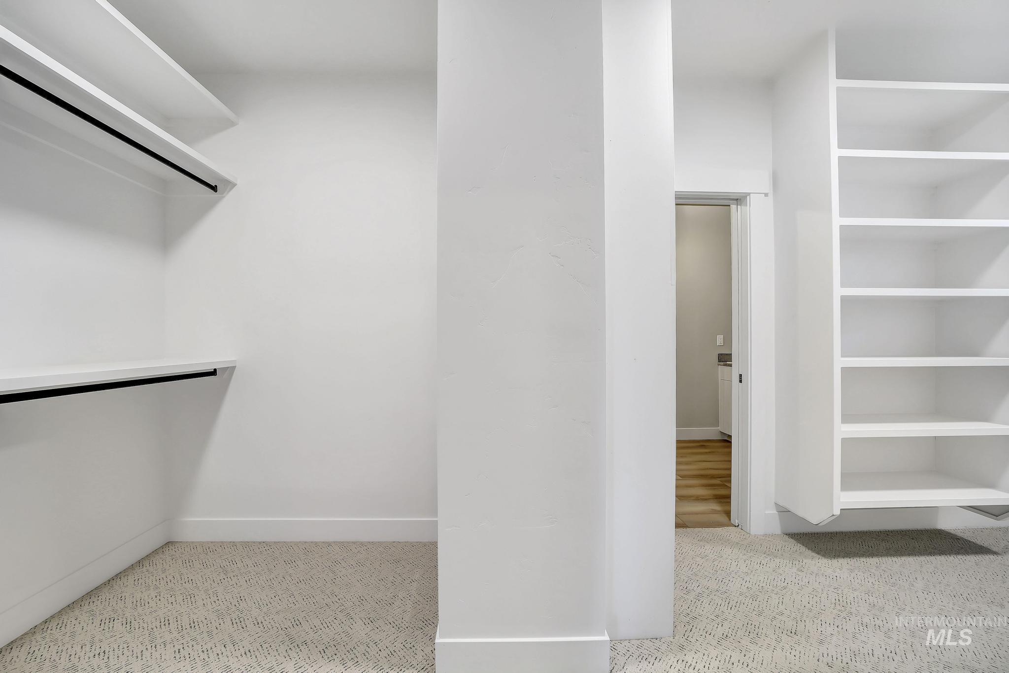 1580 Clear Creek Loop, Twin Falls, Idaho 83301, 3 Bedrooms, 2.5 Bathrooms, Residential For Sale, Price $938,000,MLS 98961202