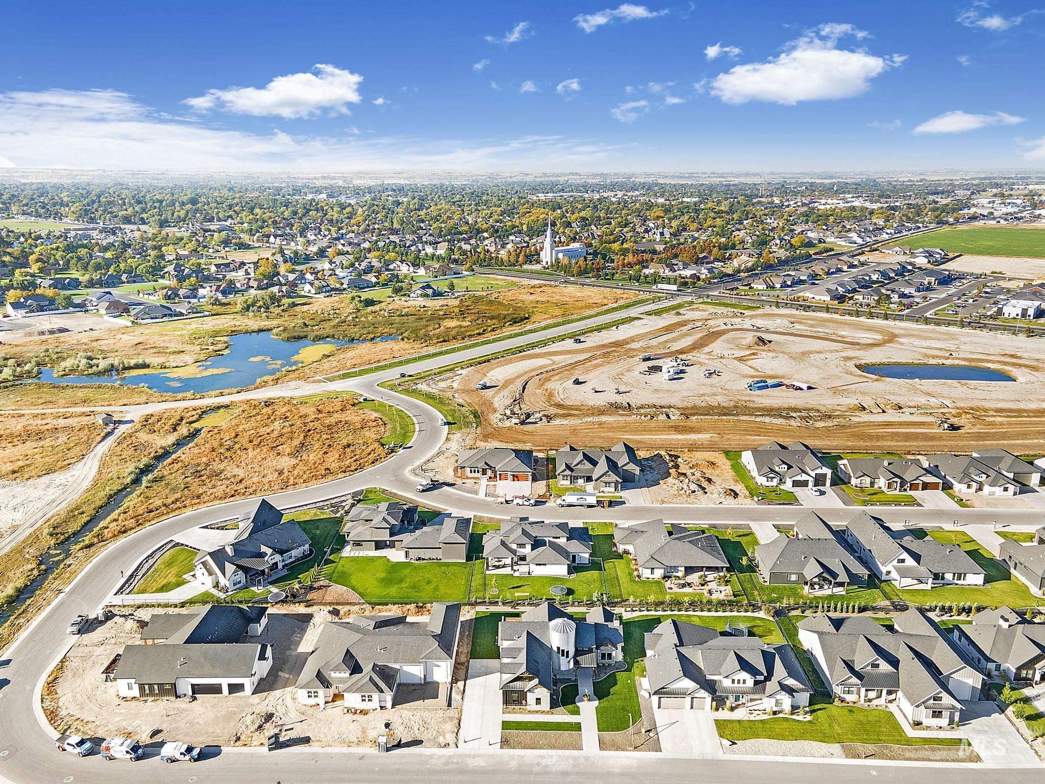 1580 Clear Creek Loop, Twin Falls, Idaho 83301, 3 Bedrooms, 2.5 Bathrooms, Residential For Sale, Price $938,000,MLS 98961202