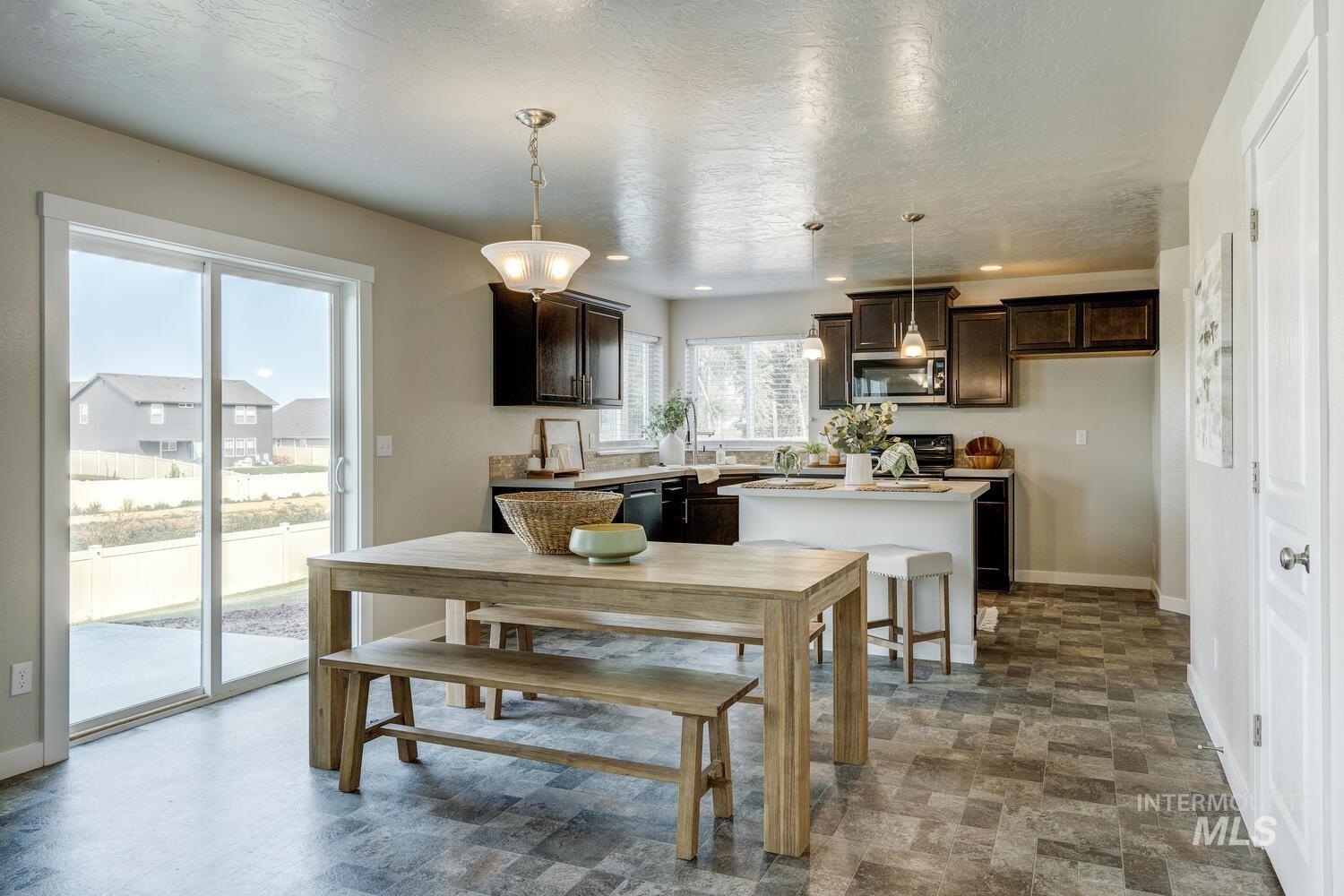 3545 S. Fork Ave., Nampa, Idaho 83686, 4 Bedrooms, 2.5 Bathrooms, Residential For Sale, Price $434,990,MLS 98961219