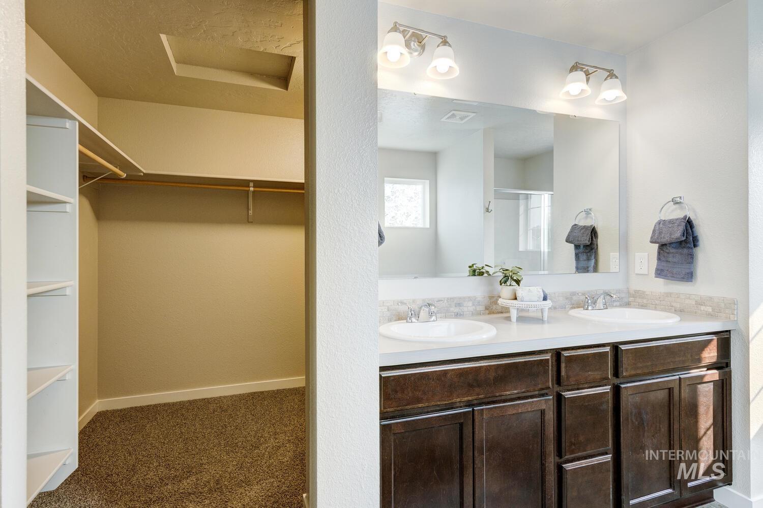 3545 S. Fork Ave., Nampa, Idaho 83686, 4 Bedrooms, 2.5 Bathrooms, Residential For Sale, Price $434,990,MLS 98961219