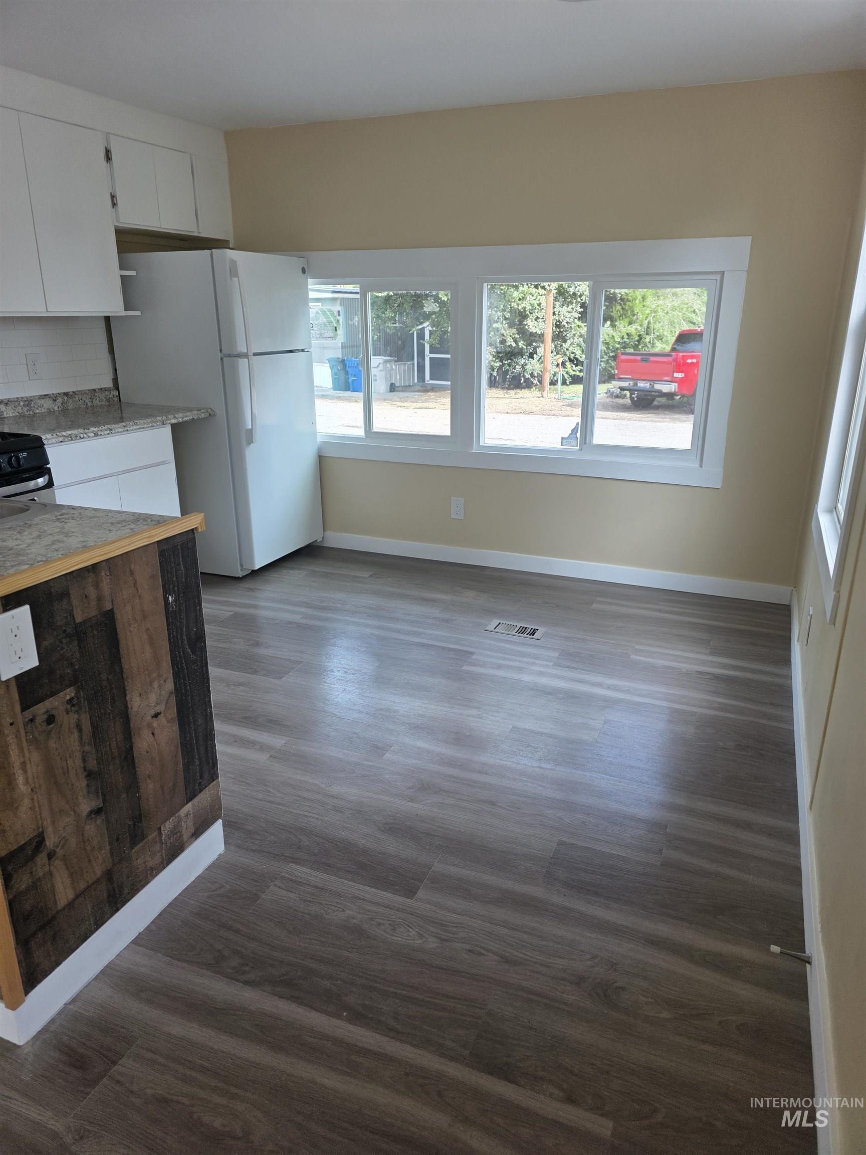 415 E 44th St, Garden City, Idaho 83714, 3 Bedrooms, 1 Bathroom, Residential For Sale, Price $55,000,MLS 98961233