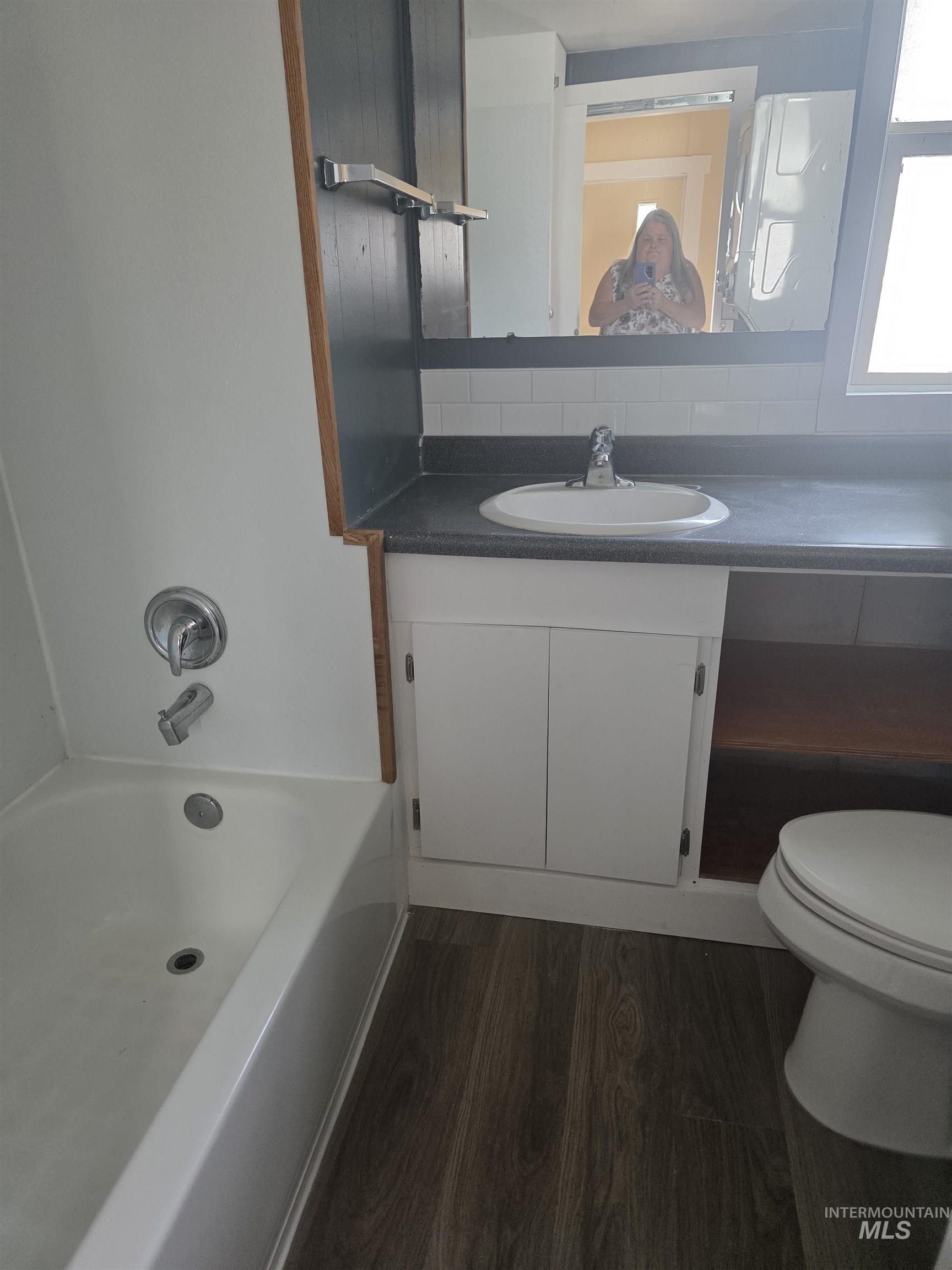 415 E 44th St, Garden City, Idaho 83714, 3 Bedrooms, 1 Bathroom, Residential For Sale, Price $55,000,MLS 98961233