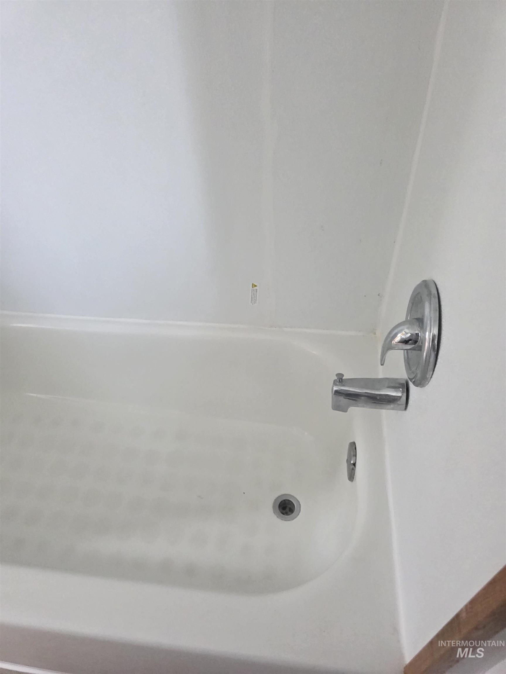 415 E 44th St, Garden City, Idaho 83714, 3 Bedrooms, 1 Bathroom, Residential For Sale, Price $55,000,MLS 98961233