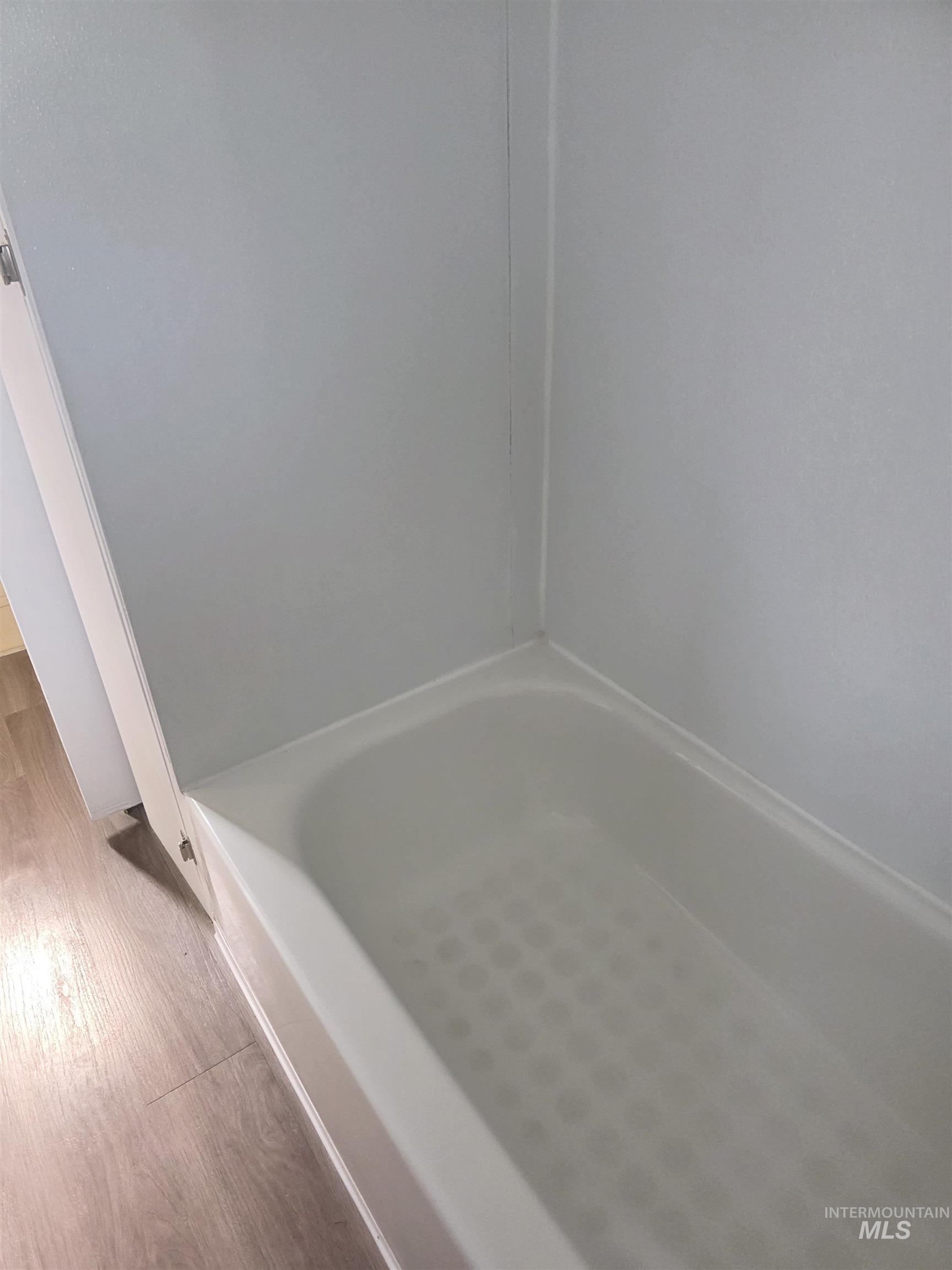 415 E 44th St, Garden City, Idaho 83714, 3 Bedrooms, 1 Bathroom, Residential For Sale, Price $55,000,MLS 98961233