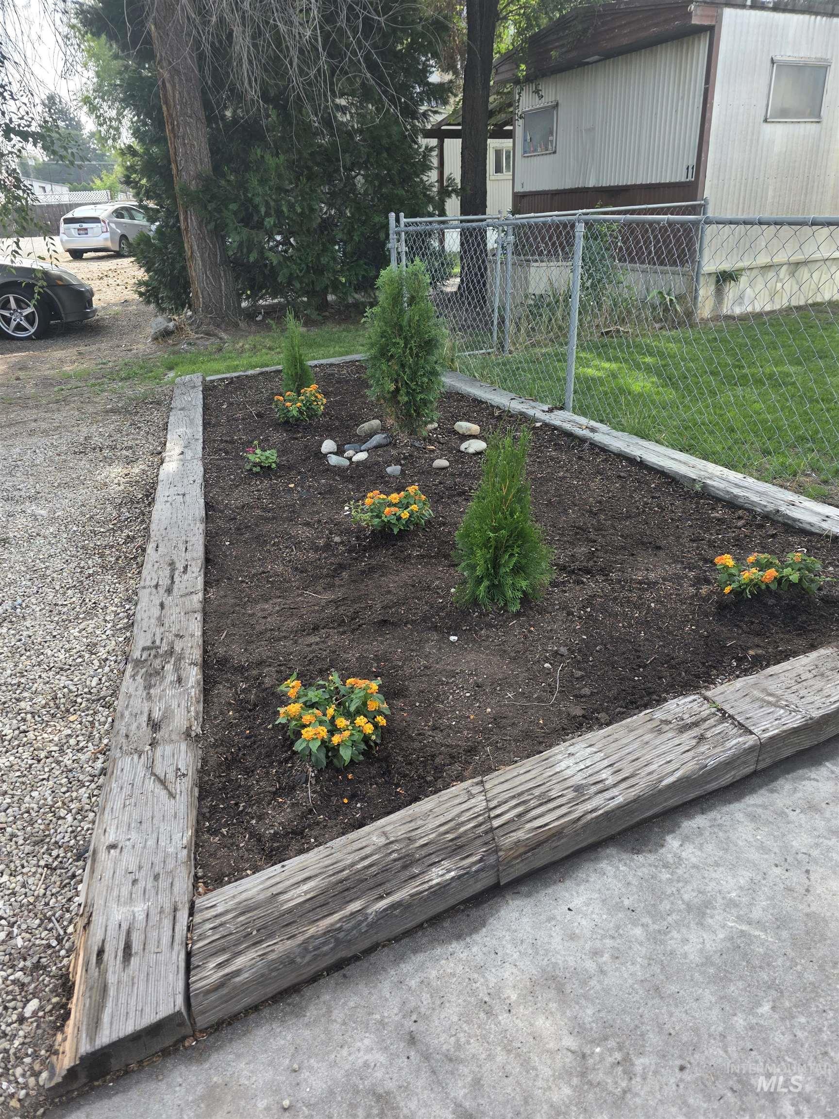 415 E 44th St, Garden City, Idaho 83714, 3 Bedrooms, 1 Bathroom, Residential For Sale, Price $55,000,MLS 98961233