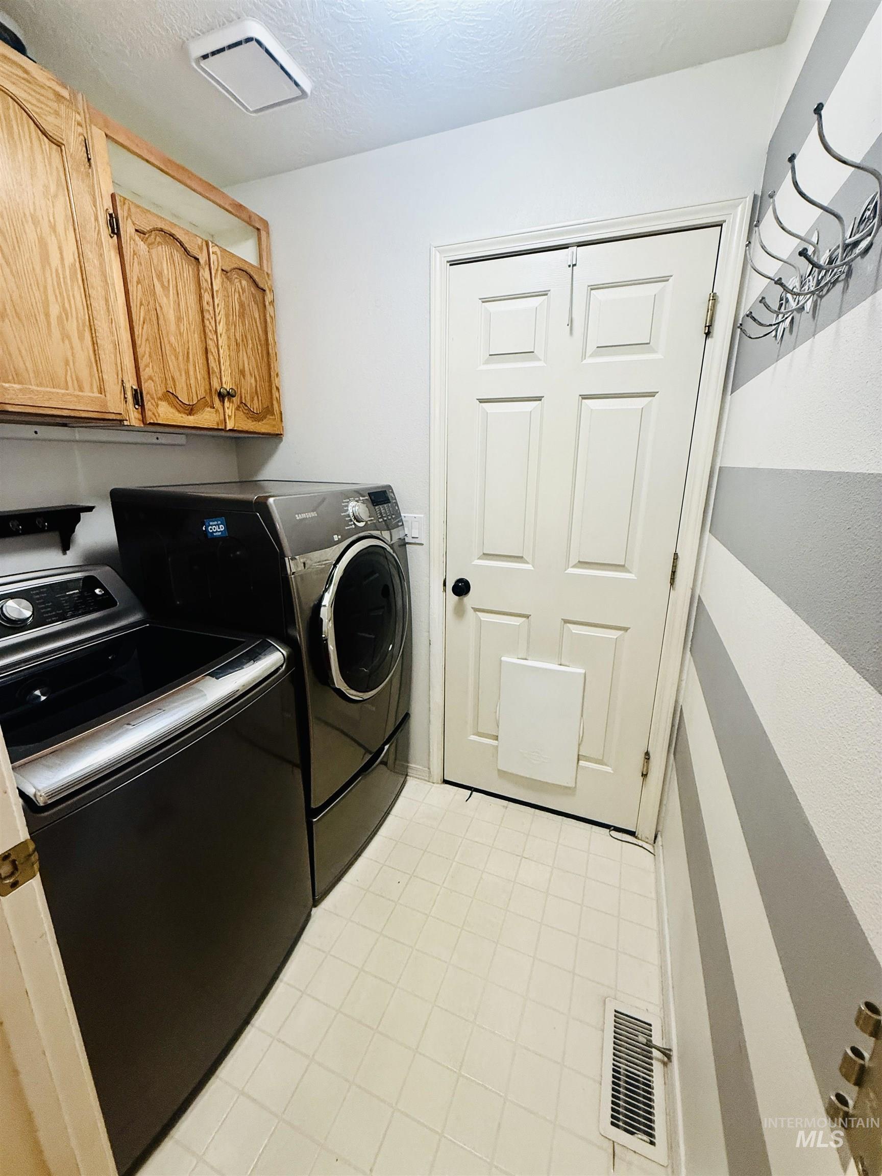 1730 Castle Way, Mountain Home, Idaho 83647, 3 Bedrooms, 2.5 Bathrooms, Residential For Sale, Price $389,900, 98961272