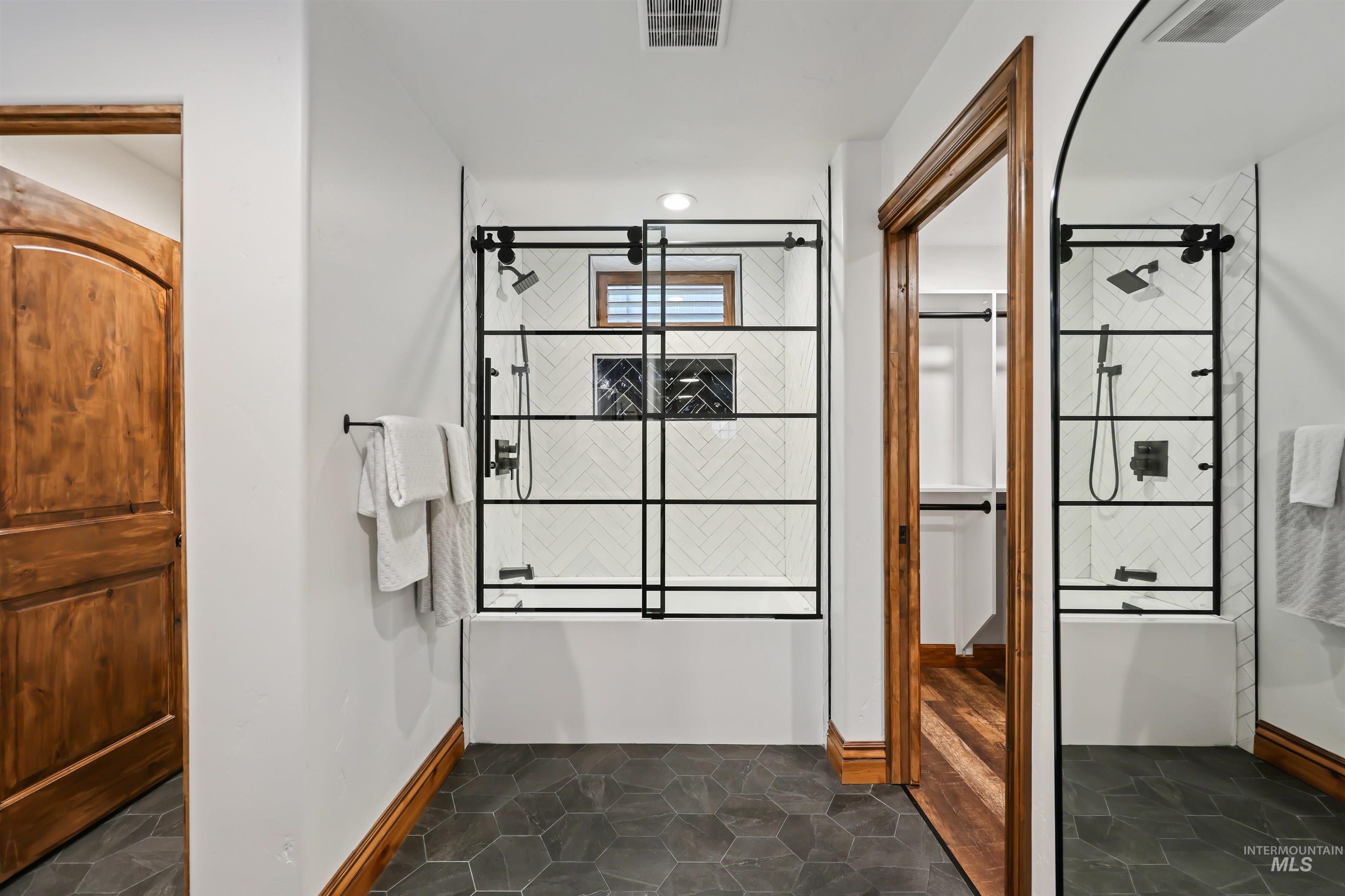 1905 W Washington Street, Boise, Idaho 83702, 5 Bedrooms, 3.5 Bathrooms, Residential For Sale, Price $1,789,900, 98961294