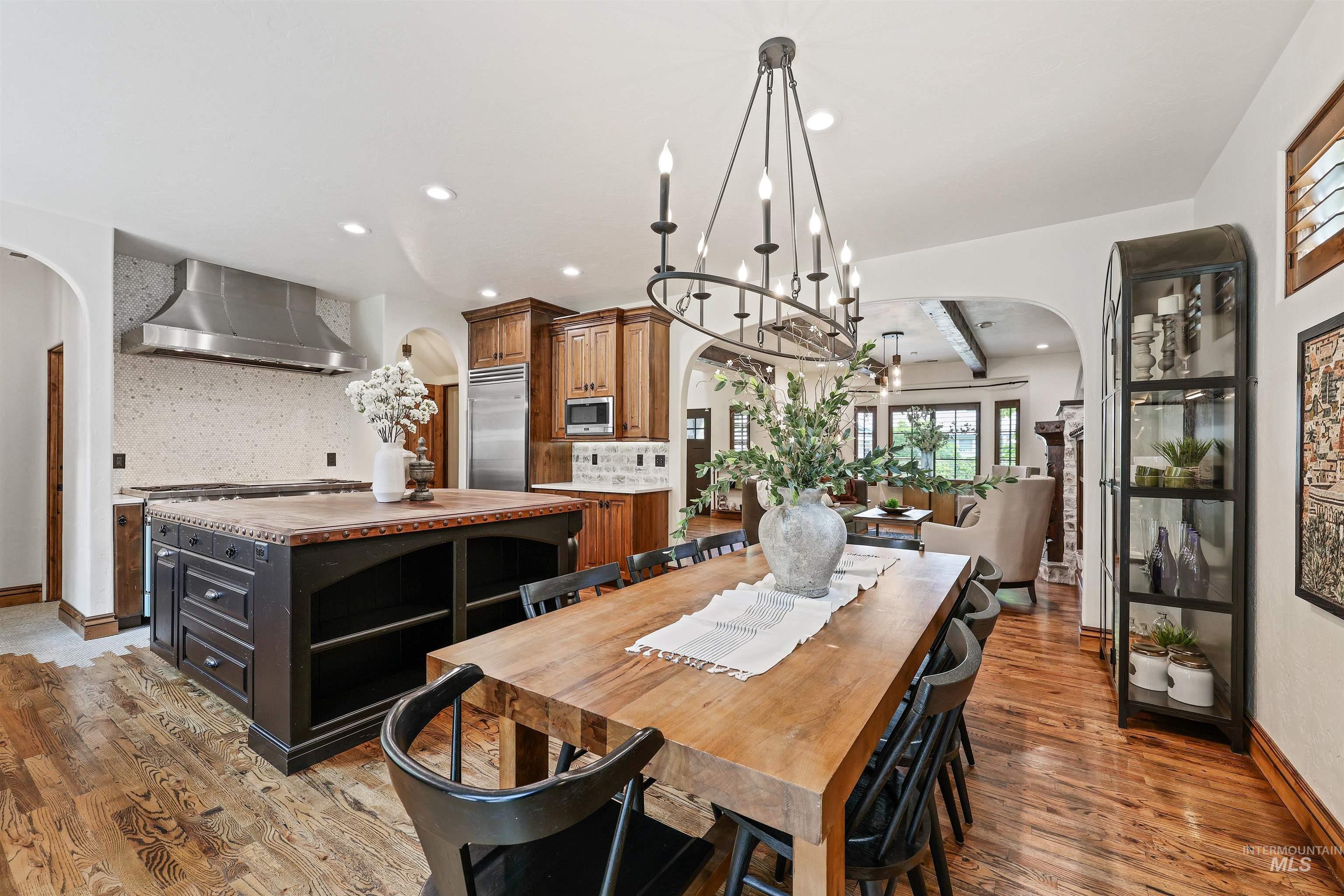 1905 W Washington Street, Boise, Idaho 83702, 5 Bedrooms, 3.5 Bathrooms, Residential For Sale, Price $1,789,900, 98961294