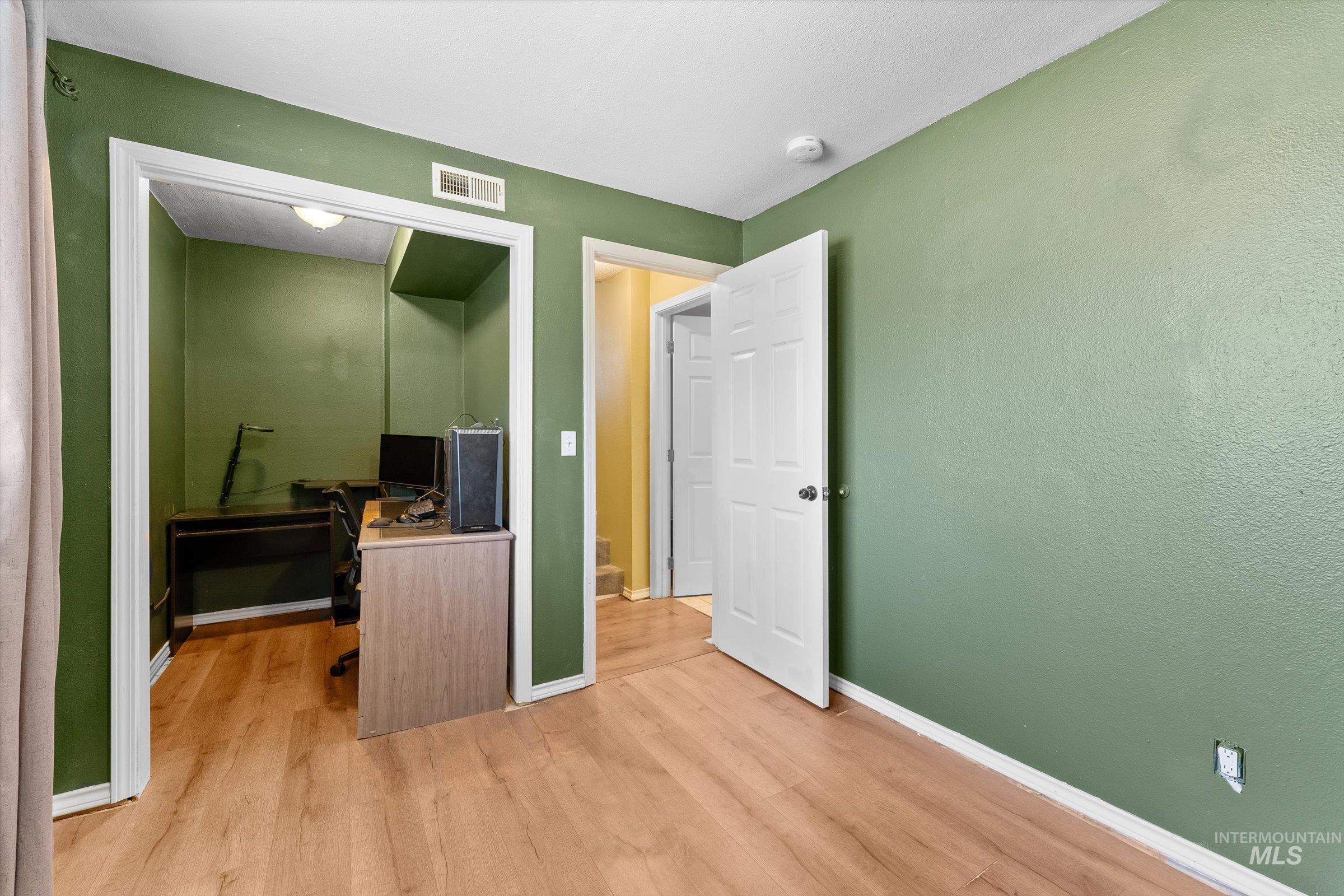 115 NW Wilson Circle, Mountain Home, Idaho 83647, 4 Bedrooms, 2 Bathrooms, Residential For Sale, Price $345,000,MLS 98961297