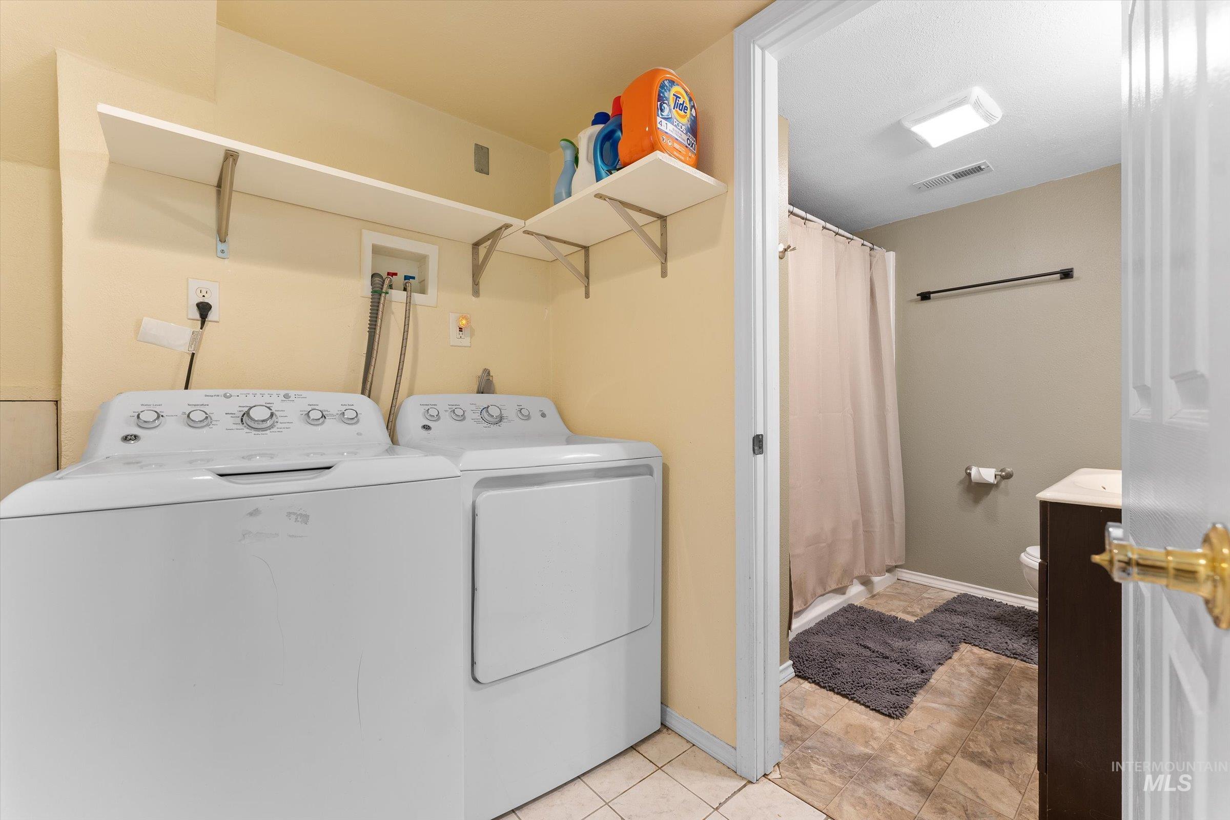 115 NW Wilson Circle, Mountain Home, Idaho 83647, 4 Bedrooms, 2 Bathrooms, Residential For Sale, Price $345,000,MLS 98961297