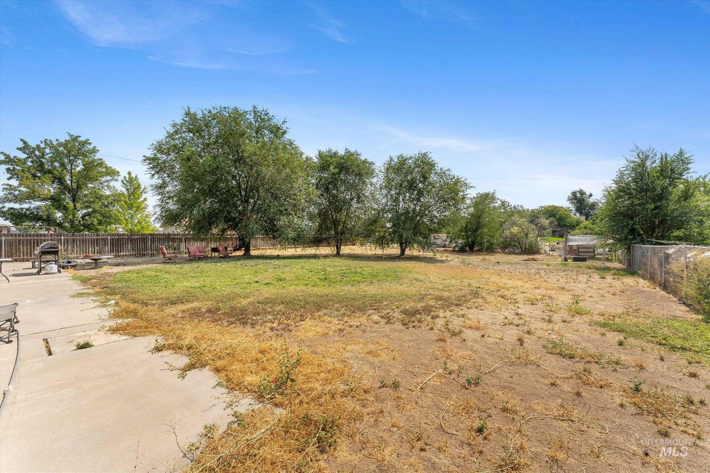 115 NW Wilson Circle, Mountain Home, Idaho 83647, 4 Bedrooms, 2 Bathrooms, Residential For Sale, Price $345,000,MLS 98961297