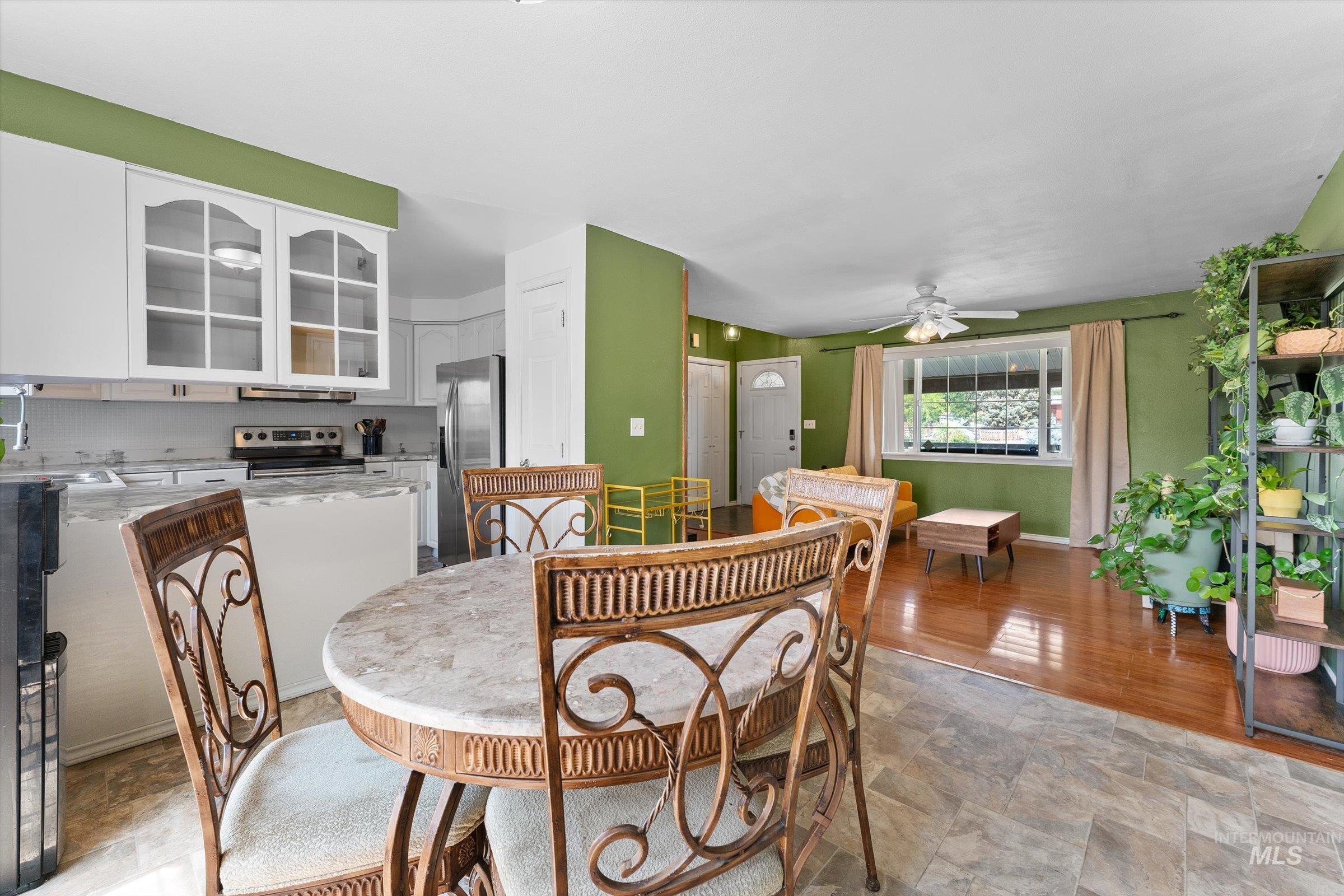 115 NW Wilson Circle, Mountain Home, Idaho 83647, 4 Bedrooms, 2 Bathrooms, Residential For Sale, Price $345,000,MLS 98961297