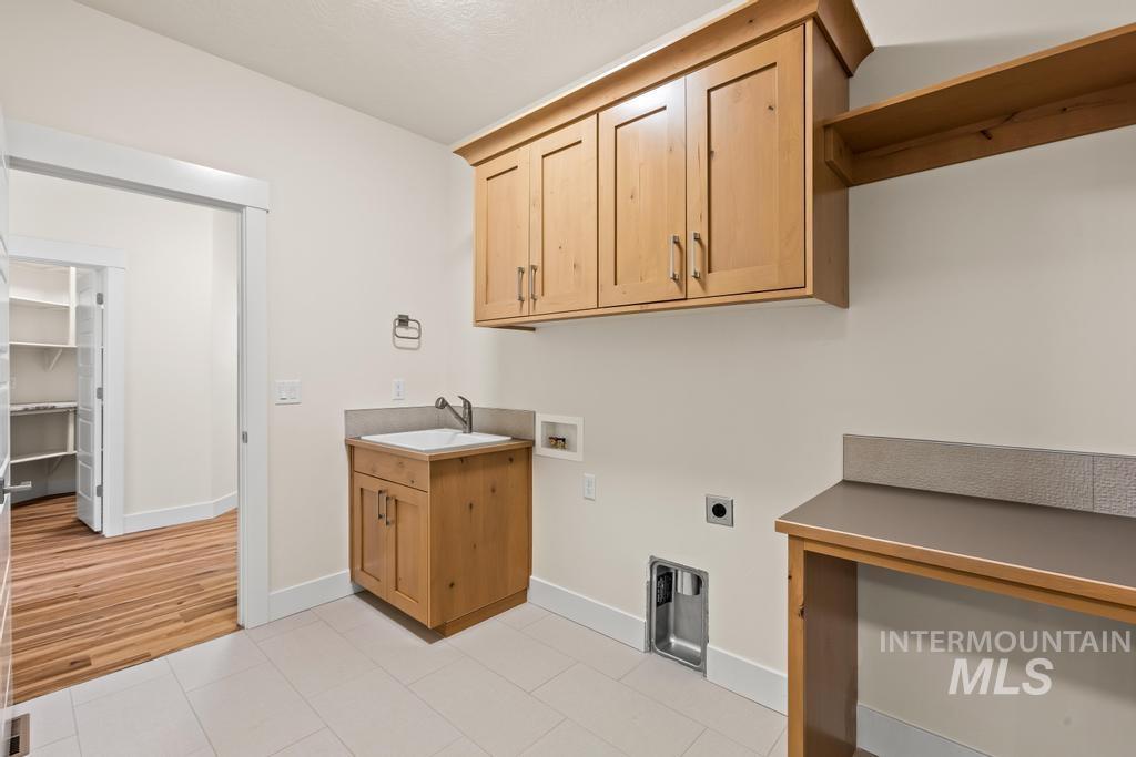 1967 N Ayrshire Ave, Middleton, Idaho 83644, 4 Bedrooms, 2.5 Bathrooms, Residential For Sale, Price $696,900,MLS 98961317