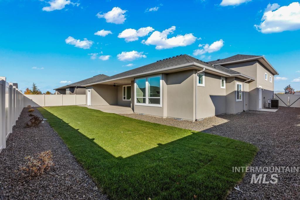 1967 N Ayrshire Ave, Middleton, Idaho 83644, 4 Bedrooms, 2.5 Bathrooms, Residential For Sale, Price $696,900,MLS 98961317